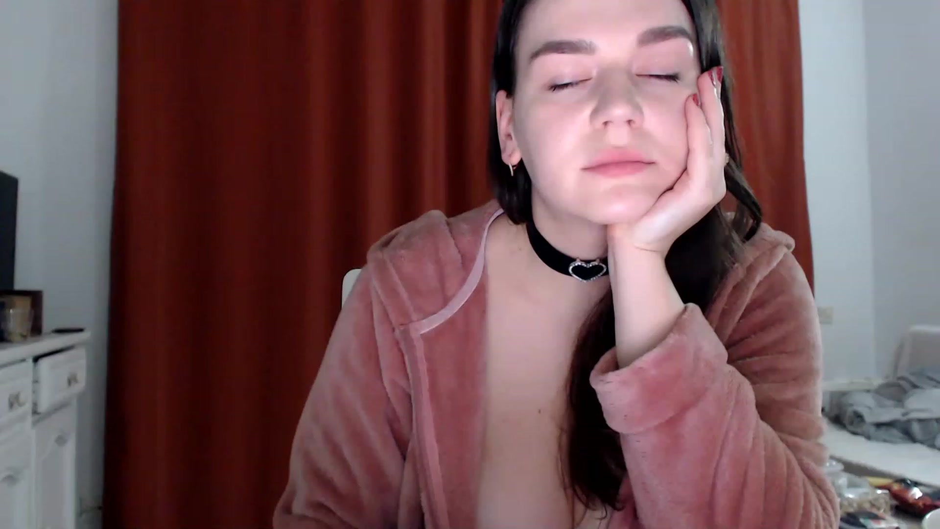 Gallery image thumbnail from Summer_Gold's myfreecams stream on, 12/13/2022, 24:14 image 12 of 20