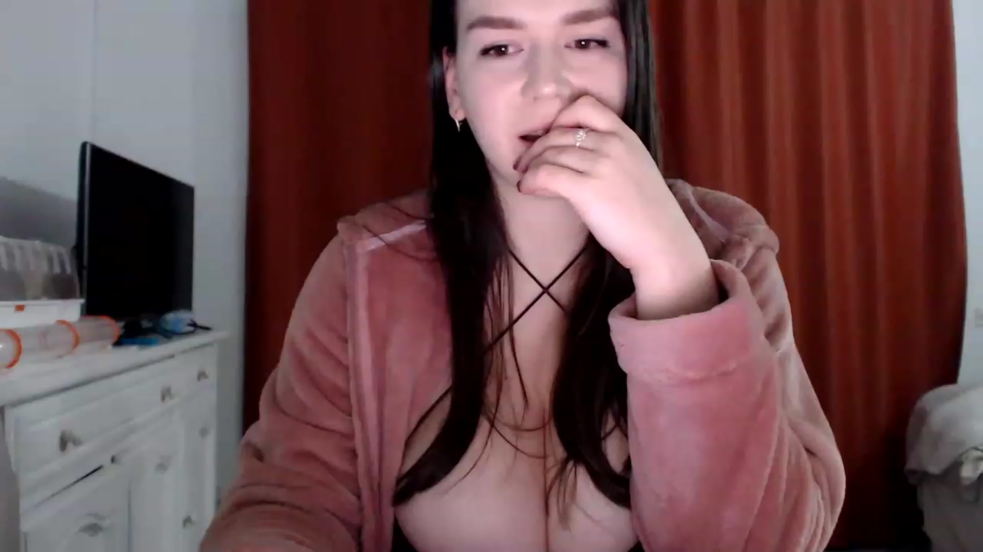 Gallery image thumbnail from Summer_Gold's myfreecams stream on, 12/31/2022, 24:38 image 3 of 20