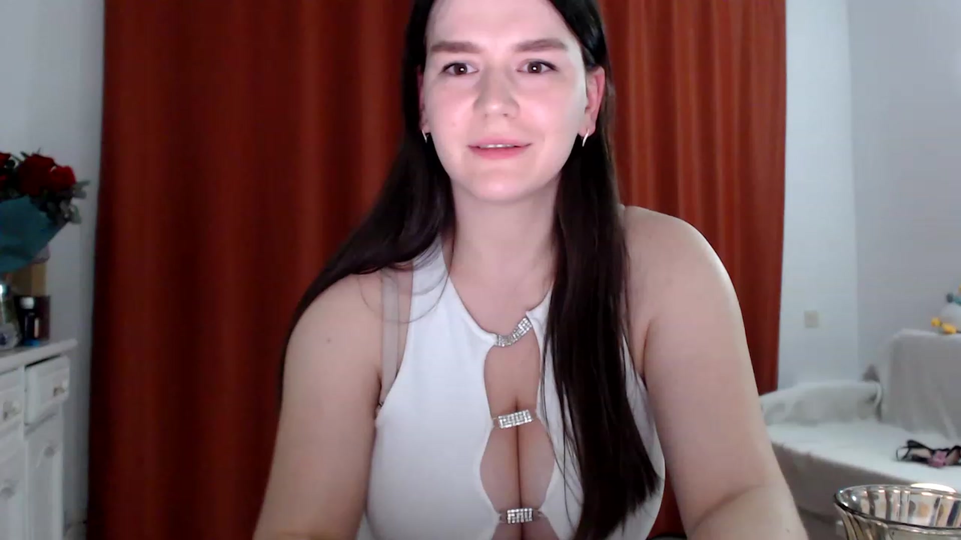 Gallery image thumbnail from Summer_Gold's myfreecams stream on, 02/20/2023, 23:20 image 19 of 20