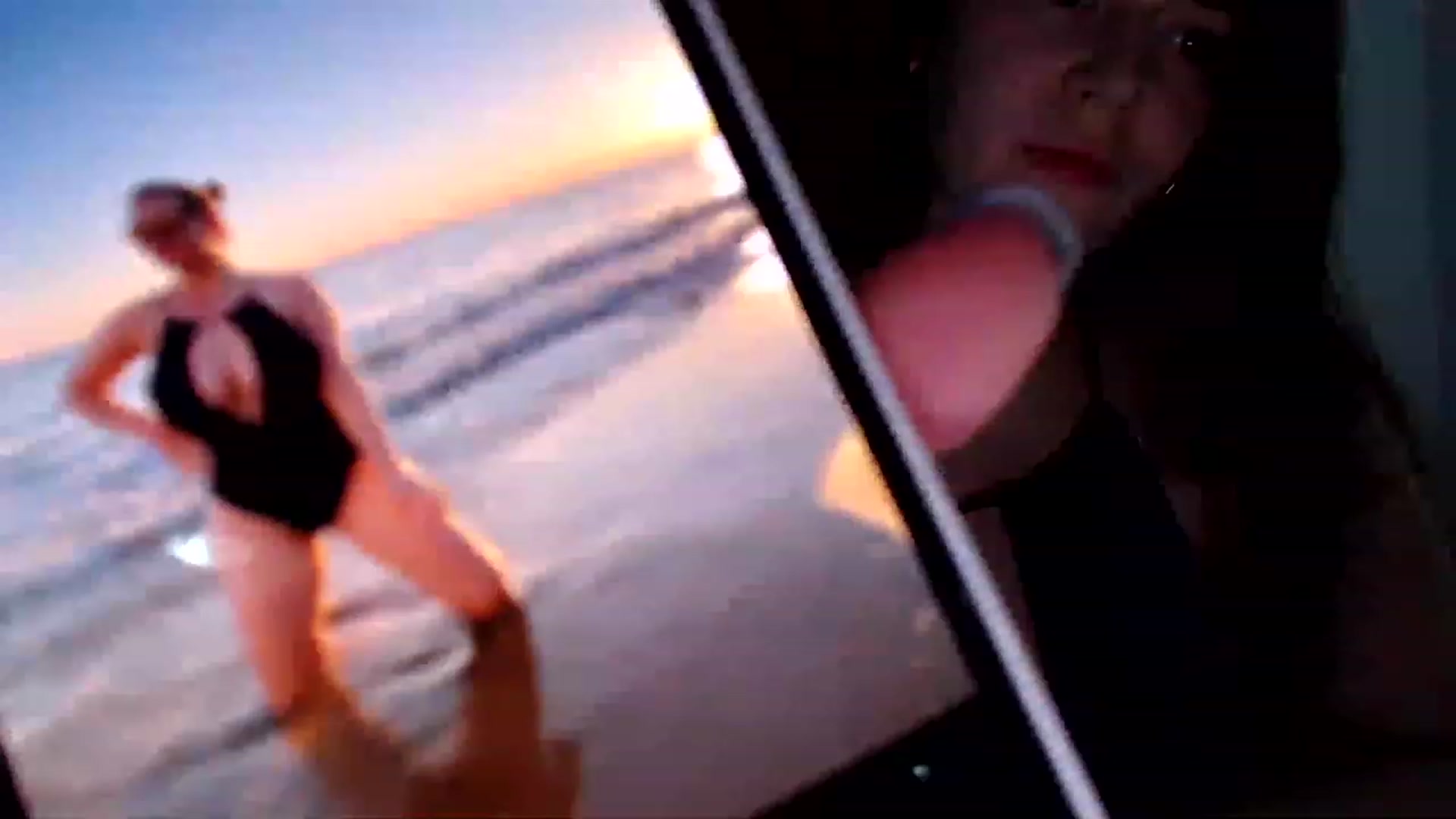 Gallery image thumbnail from Summer_Gold's myfreecams stream on, 02/25/2023, 21:09 image 8 of 20