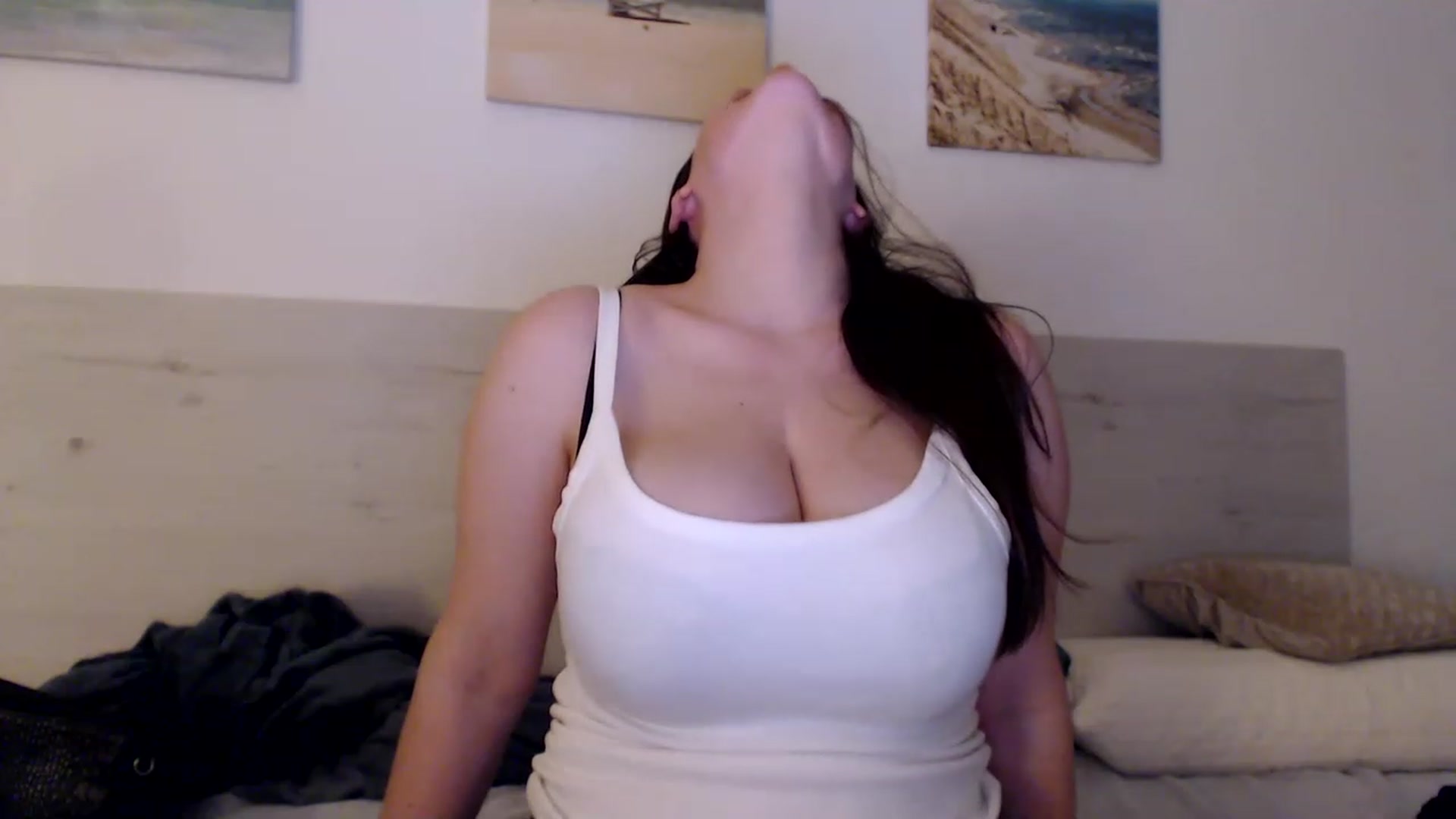 Gallery image thumbnail from Summer_Gold's myfreecams stream on, 04/01/2023, 24:02 image 11 of 20