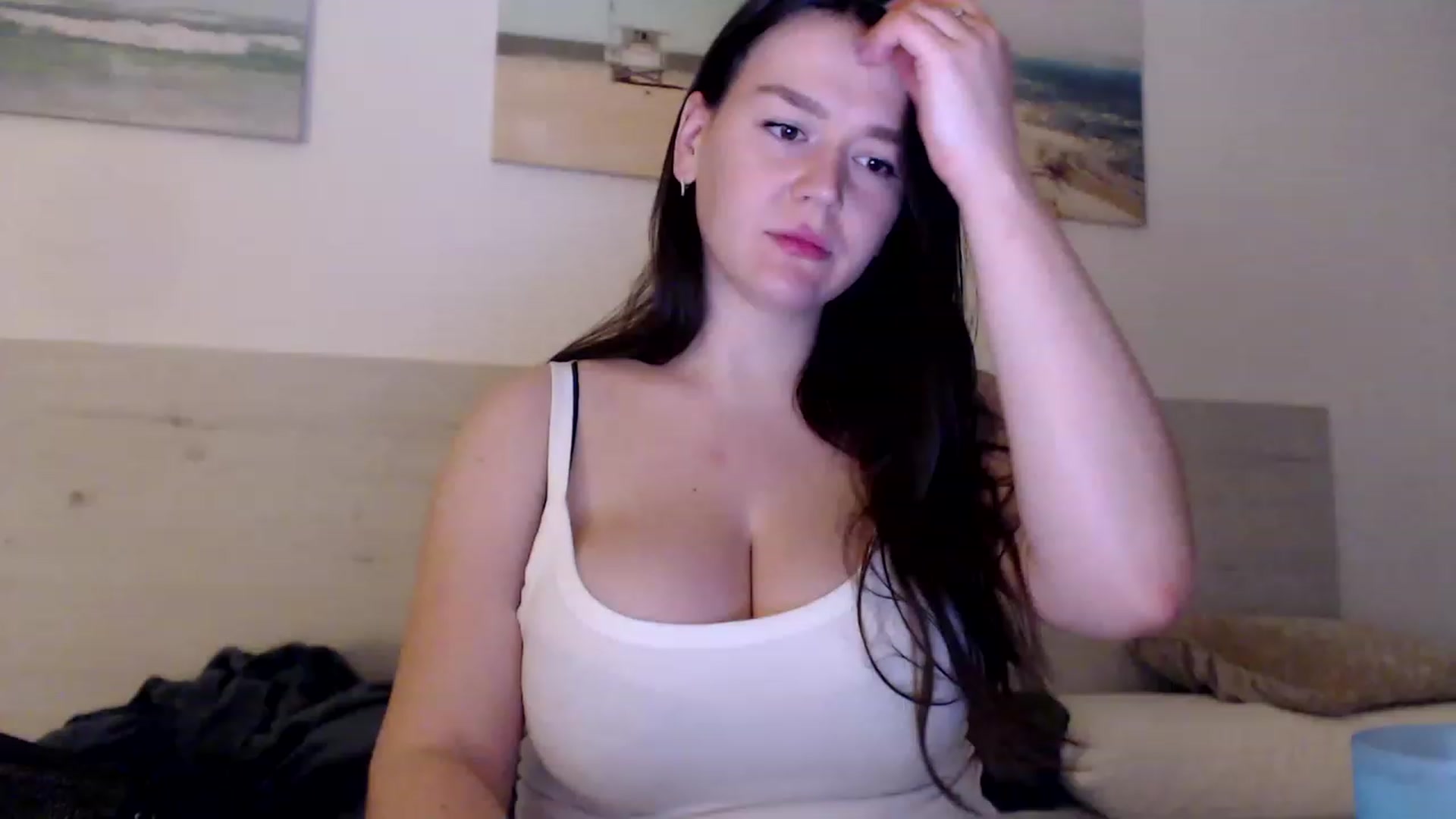 Gallery image thumbnail from Summer_Gold's myfreecams stream on, 04/01/2023, 24:02 image 3 of 20