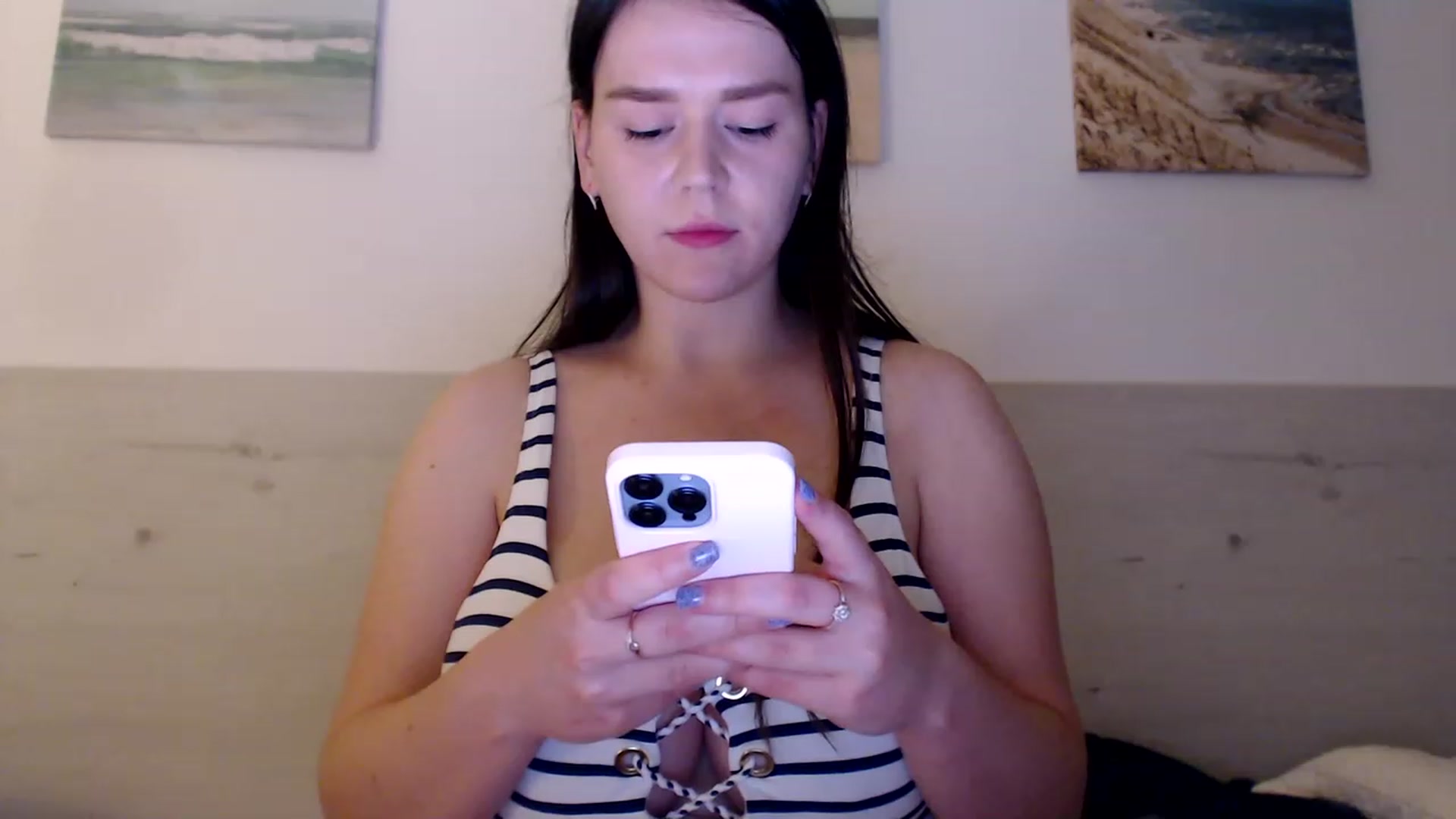 Gallery image thumbnail from Summer_Gold's myfreecams stream on, 04/06/2023, 21:51 image 19 of 20
