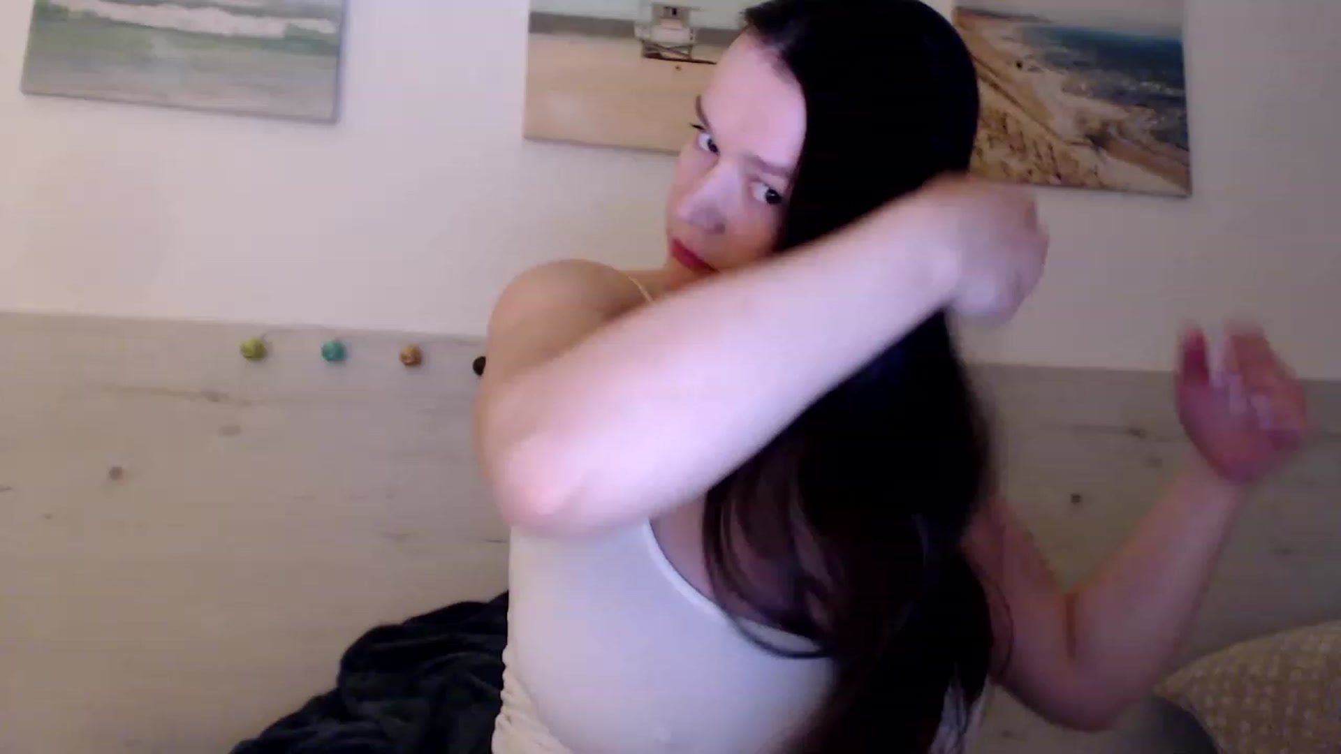 Gallery image thumbnail from Summer_Gold's myfreecams stream on, 04/17/2023, 21:15 image 7 of 20