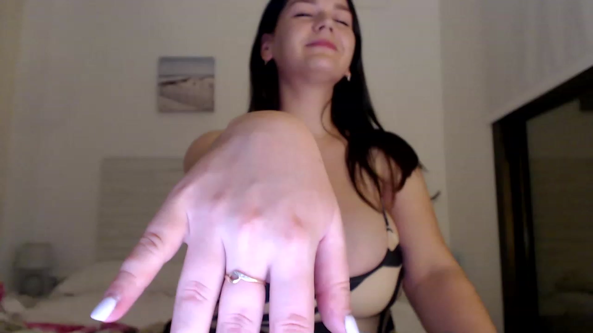 Gallery image thumbnail from Summer_Gold's myfreecams stream on, 05/04/2023, 22:22 image 18 of 20