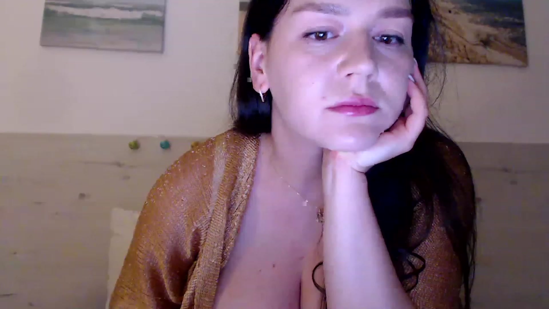 Gallery image thumbnail from Summer_Gold's myfreecams stream on, 05/07/2023, 22:03 image 1 of 20