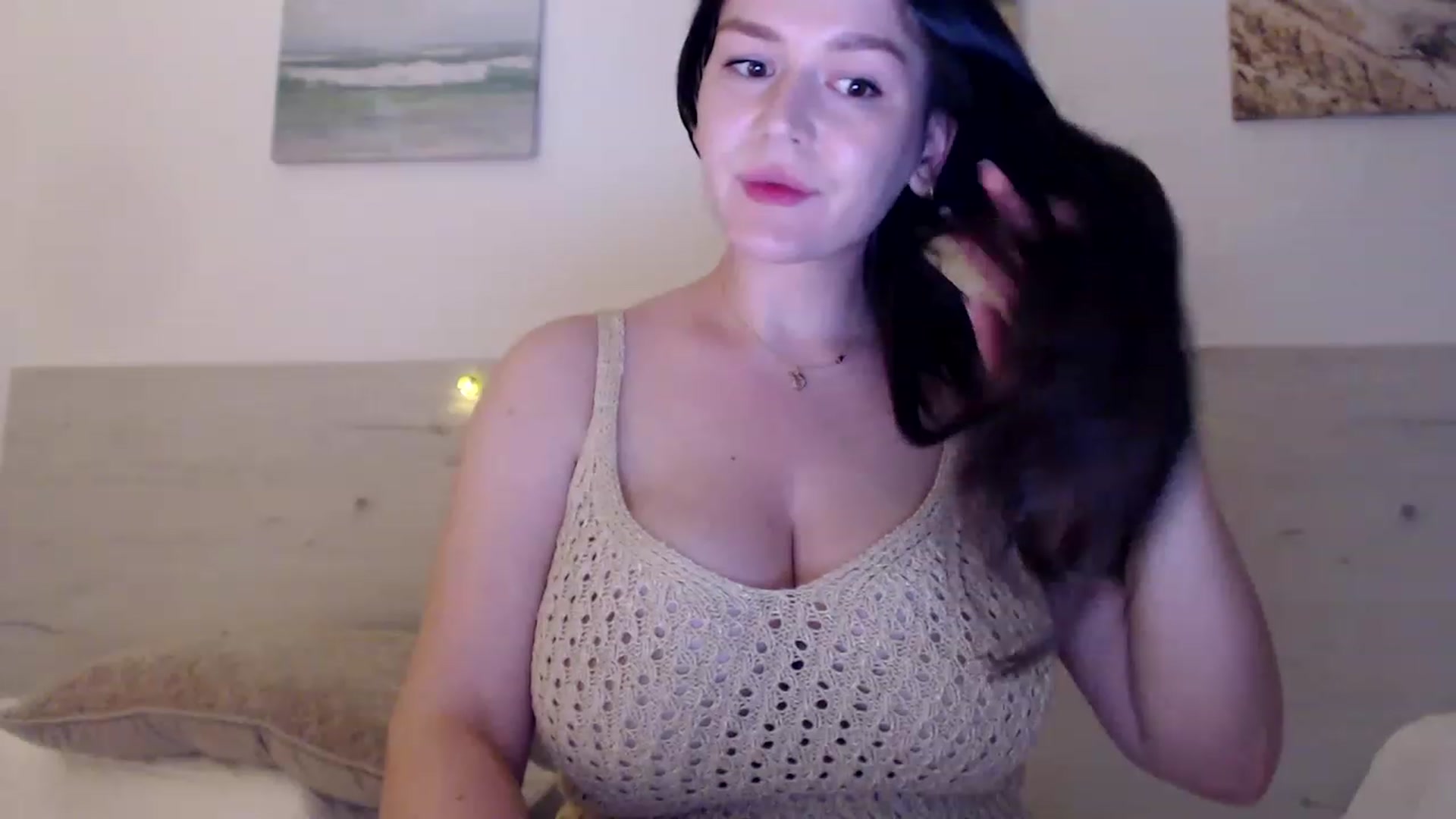 Gallery image thumbnail from Summer_Gold's myfreecams stream on, 05/08/2023, 23:09 image 4 of 20