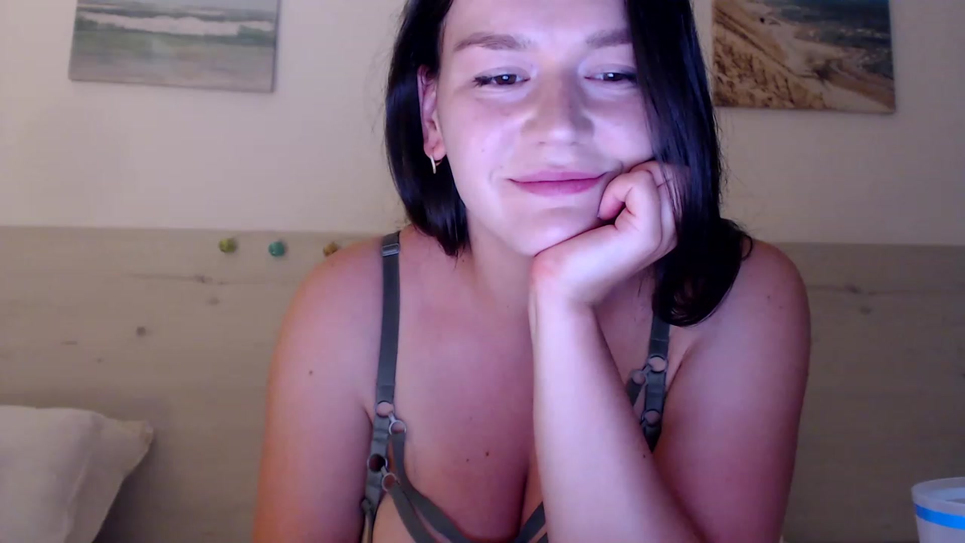 Gallery image thumbnail from Summer_Gold's myfreecams stream on, 06/08/2023, 20:54 image 8 of 20