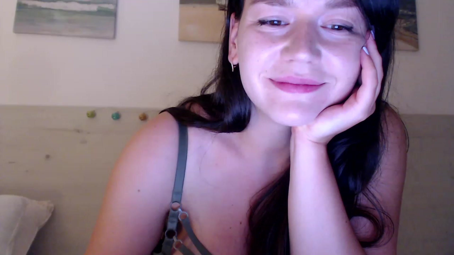 Gallery image thumbnail from Summer_Gold's myfreecams stream on, 06/08/2023, 22:10 image 15 of 20