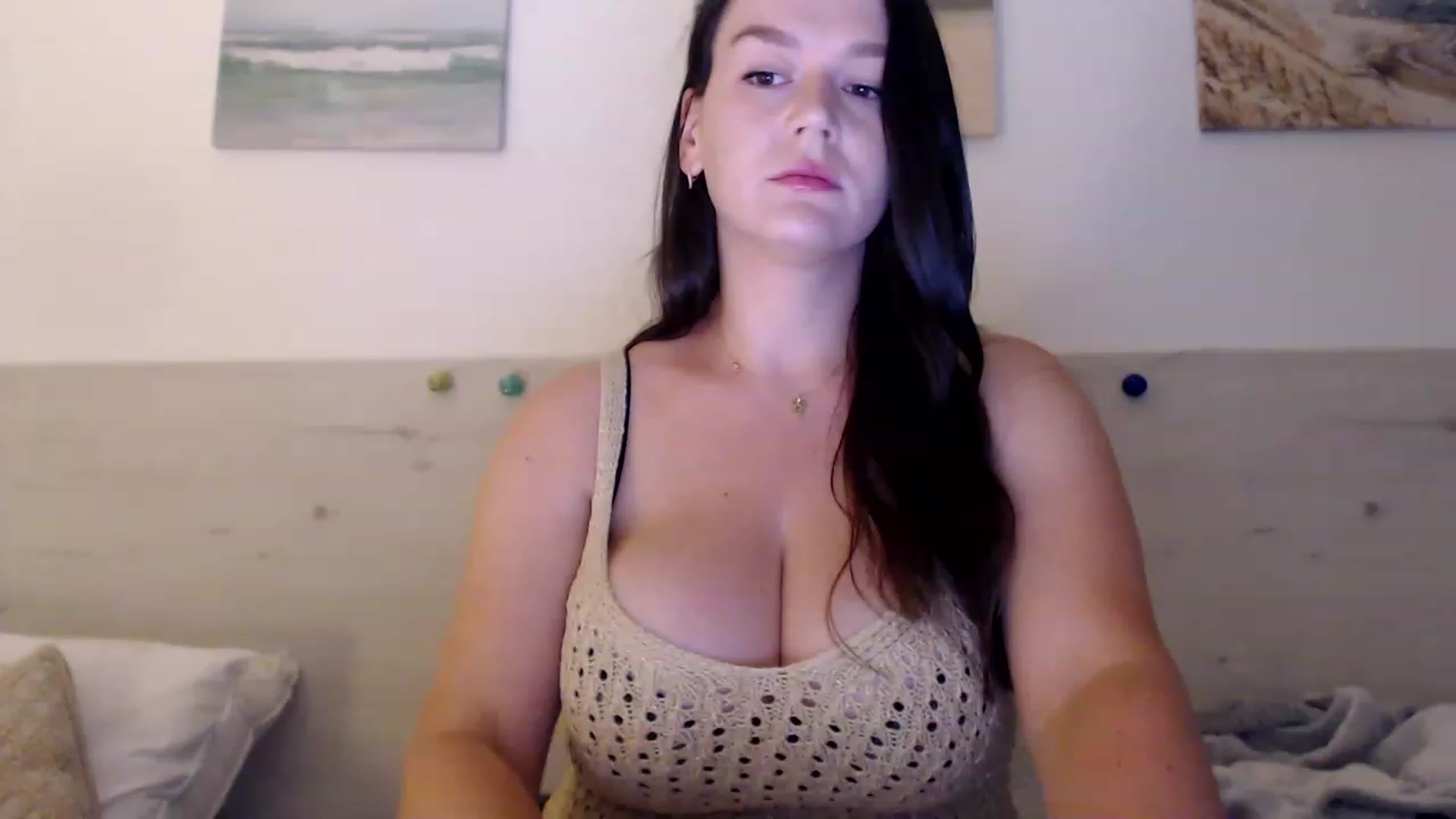 Gallery image thumbnail from Summer_Gold's myfreecams stream on, 06/14/2023, 20:26 image 10 of 20