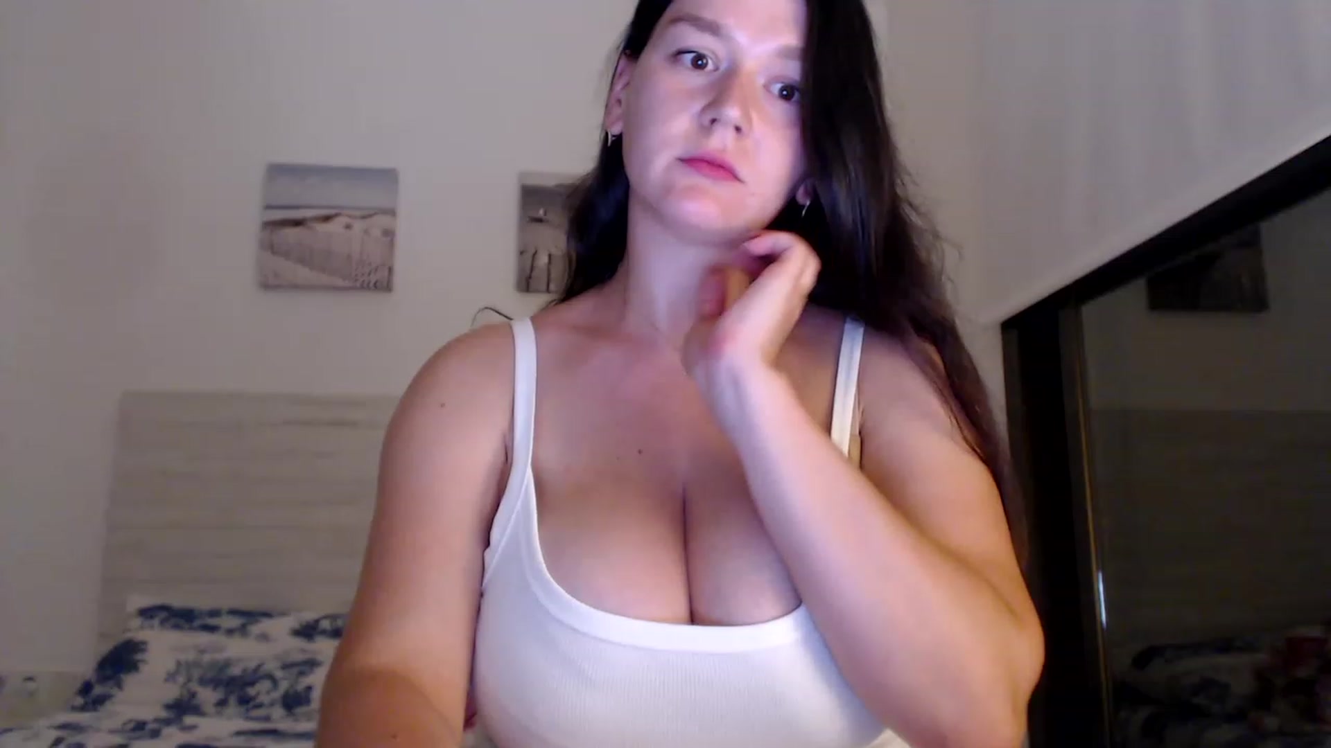 Gallery image thumbnail from Summer_Gold's myfreecams stream on, 06/17/2023, 23:02 image 4 of 20