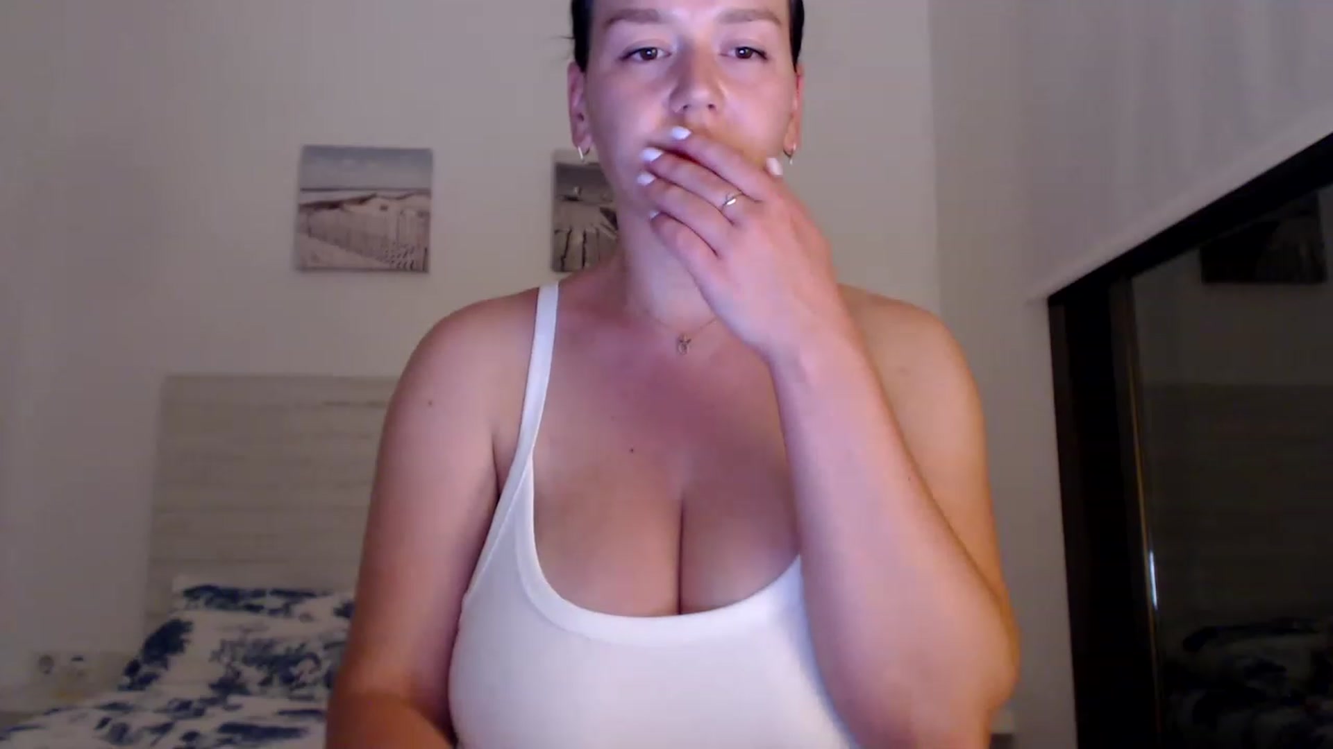 Gallery image thumbnail from Summer_Gold's myfreecams stream on, 06/17/2023, 23:02 image 9 of 20