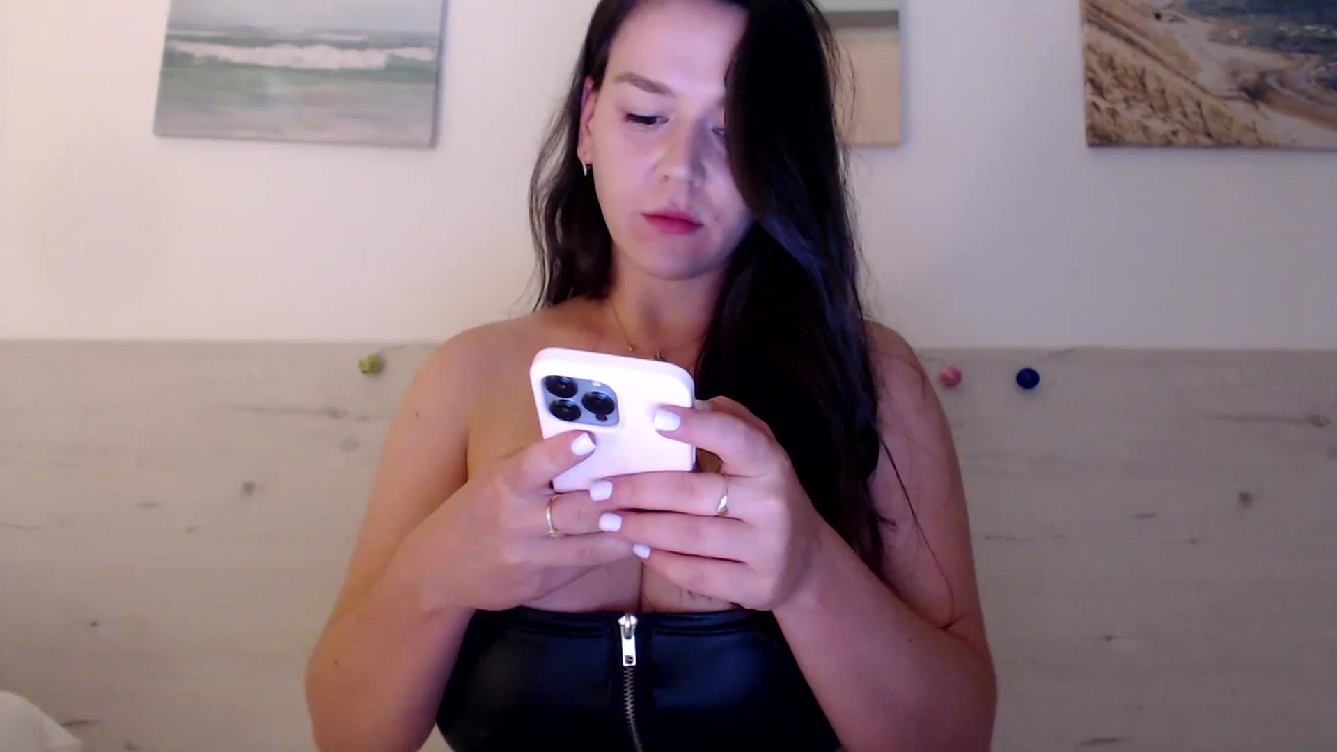 Gallery image thumbnail from Summer_Gold's myfreecams stream on, 07/01/2023, 18:50 image 6 of 20