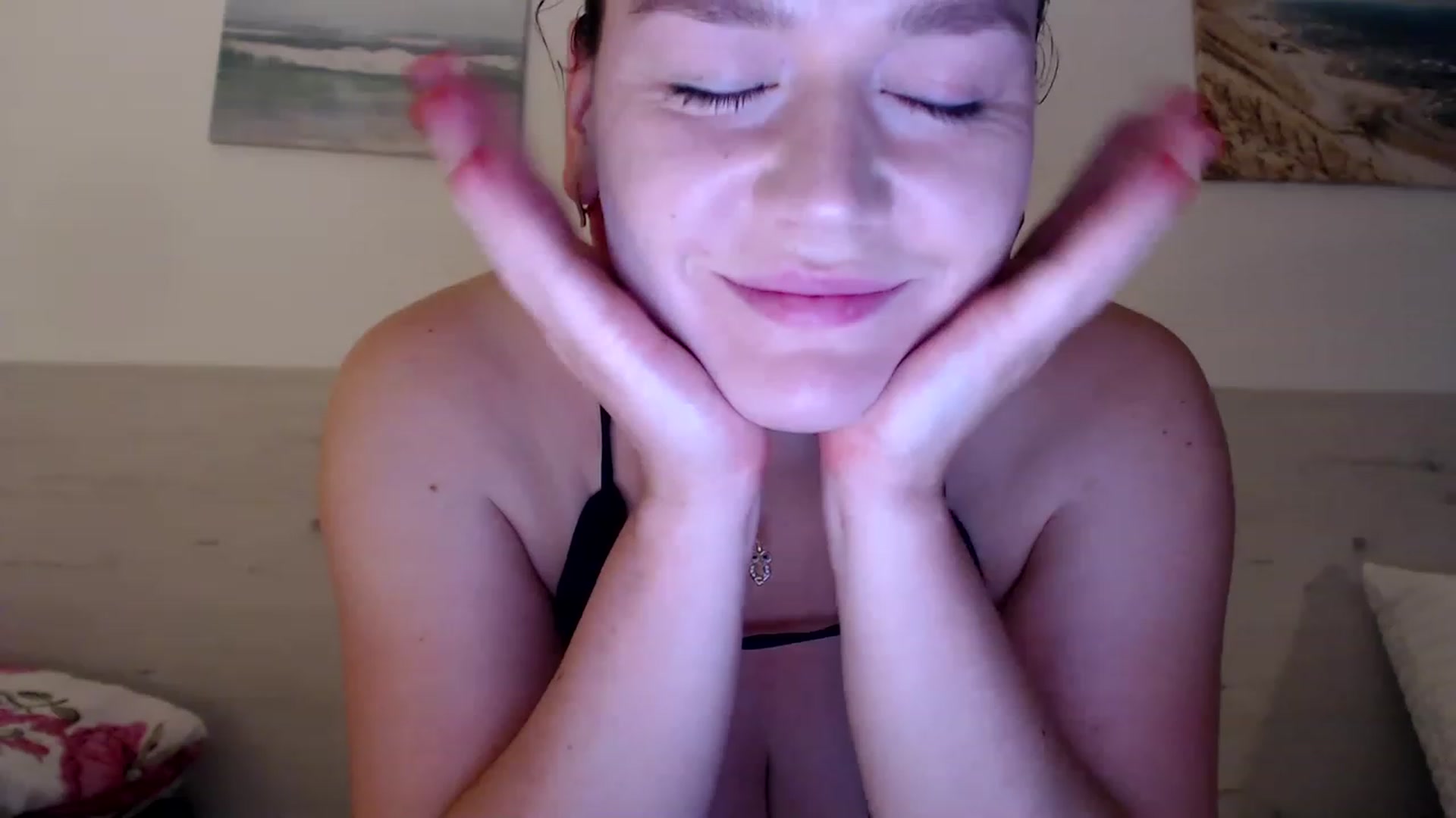 Gallery image thumbnail from Summer_Gold's myfreecams stream on, 07/21/2023, 22:03 image 20 of 20