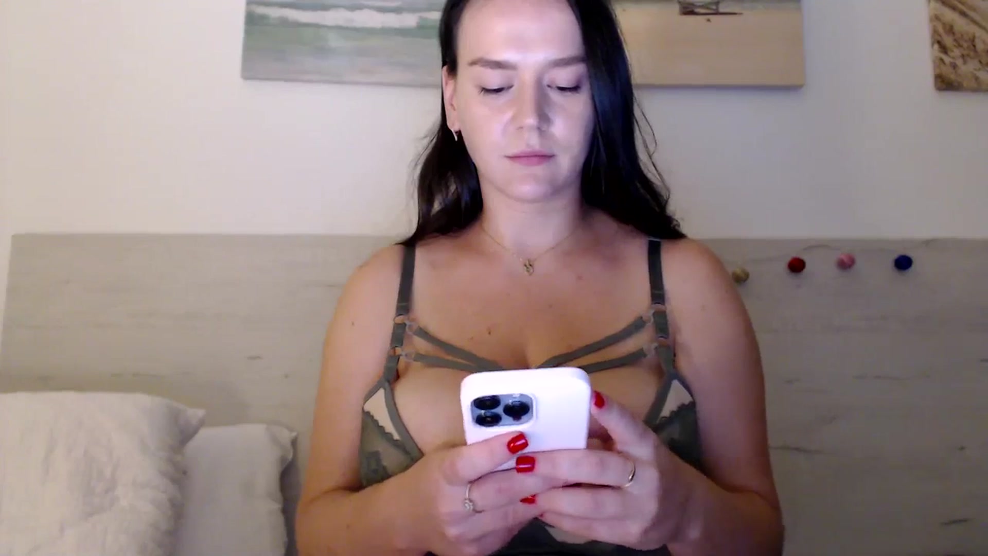 Gallery image thumbnail from Summer_Gold's myfreecams stream on, 10/04/2023, 20:02 image 13 of 20
