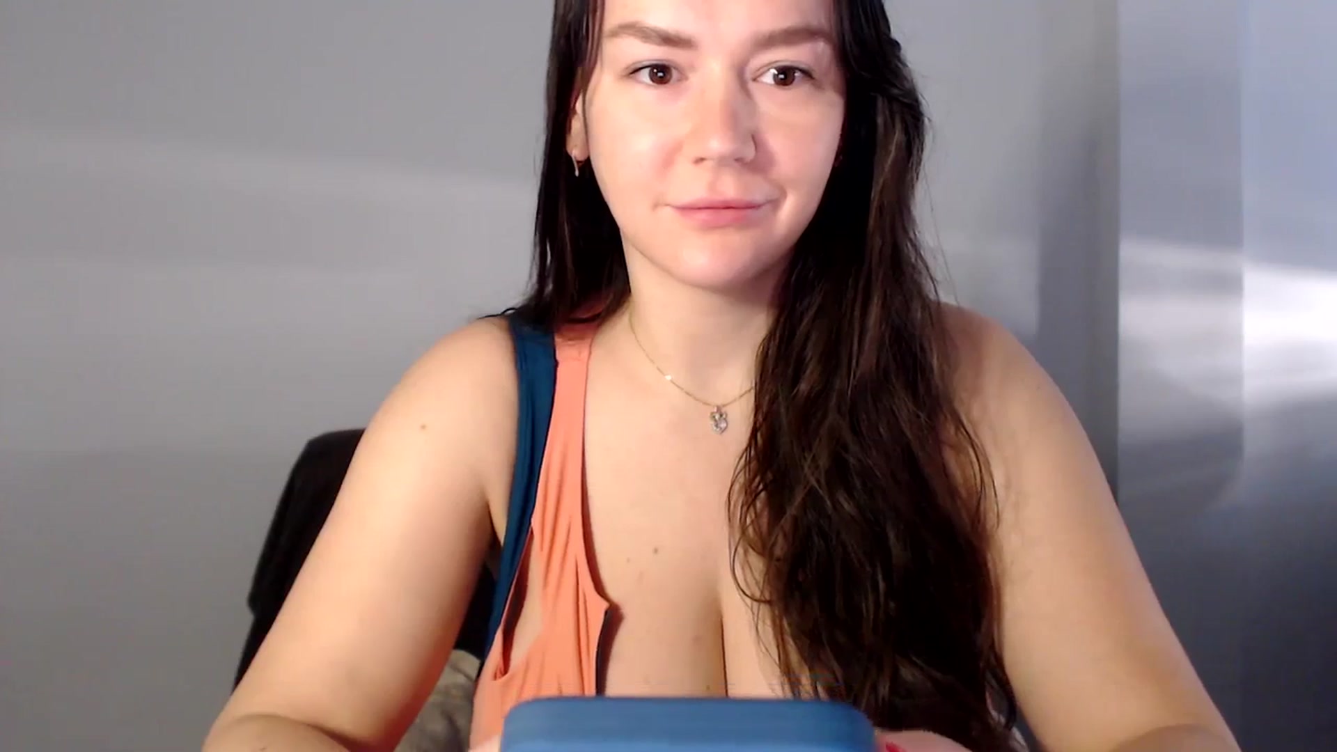 Gallery image thumbnail from Summer_Gold's myfreecams stream on, 11/17/2023, 08:35 image 17 of 20