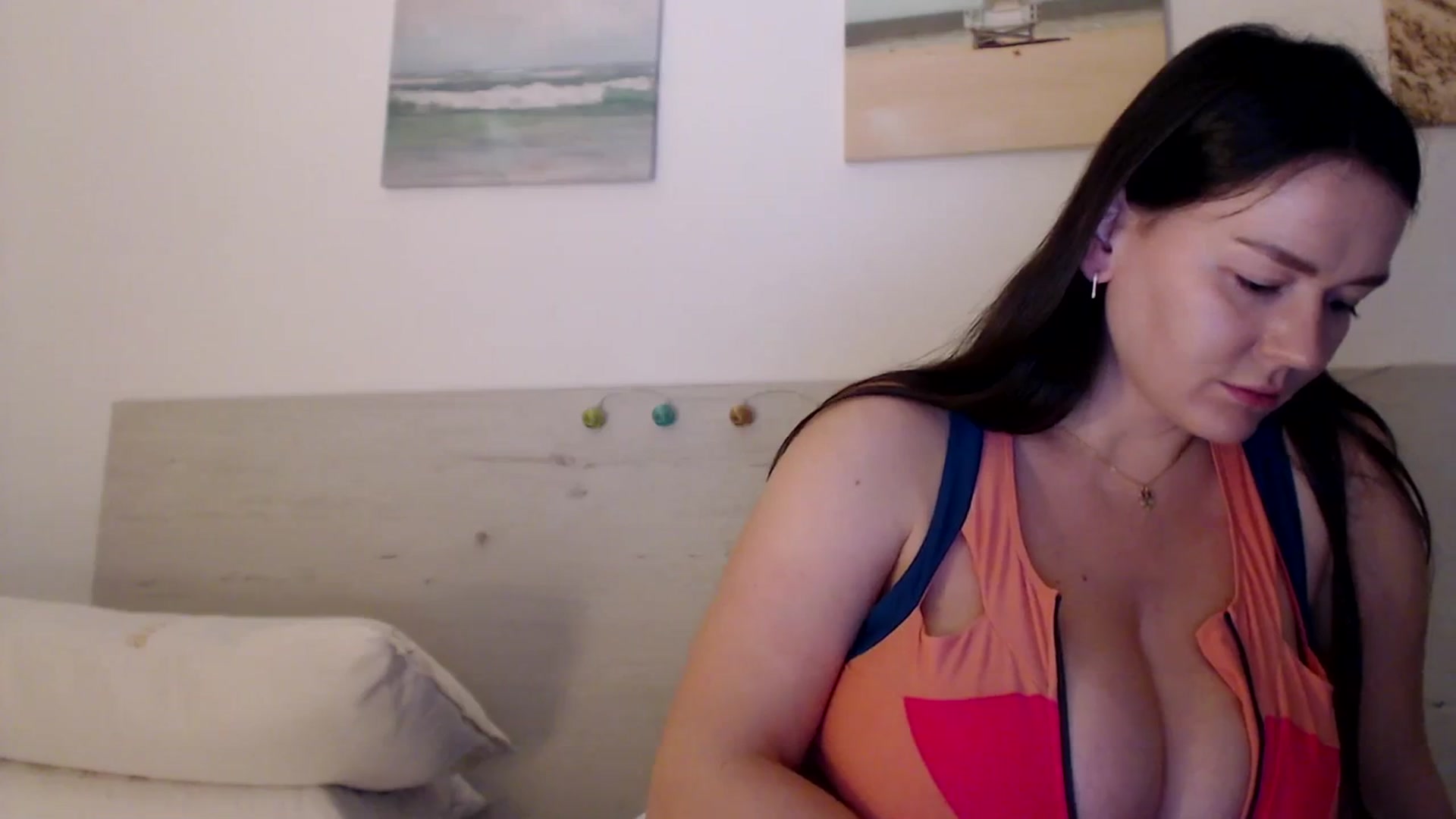 Gallery image thumbnail from Summer_Gold's myfreecams stream on, 12/12/2023, 22:29 image 8 of 20
