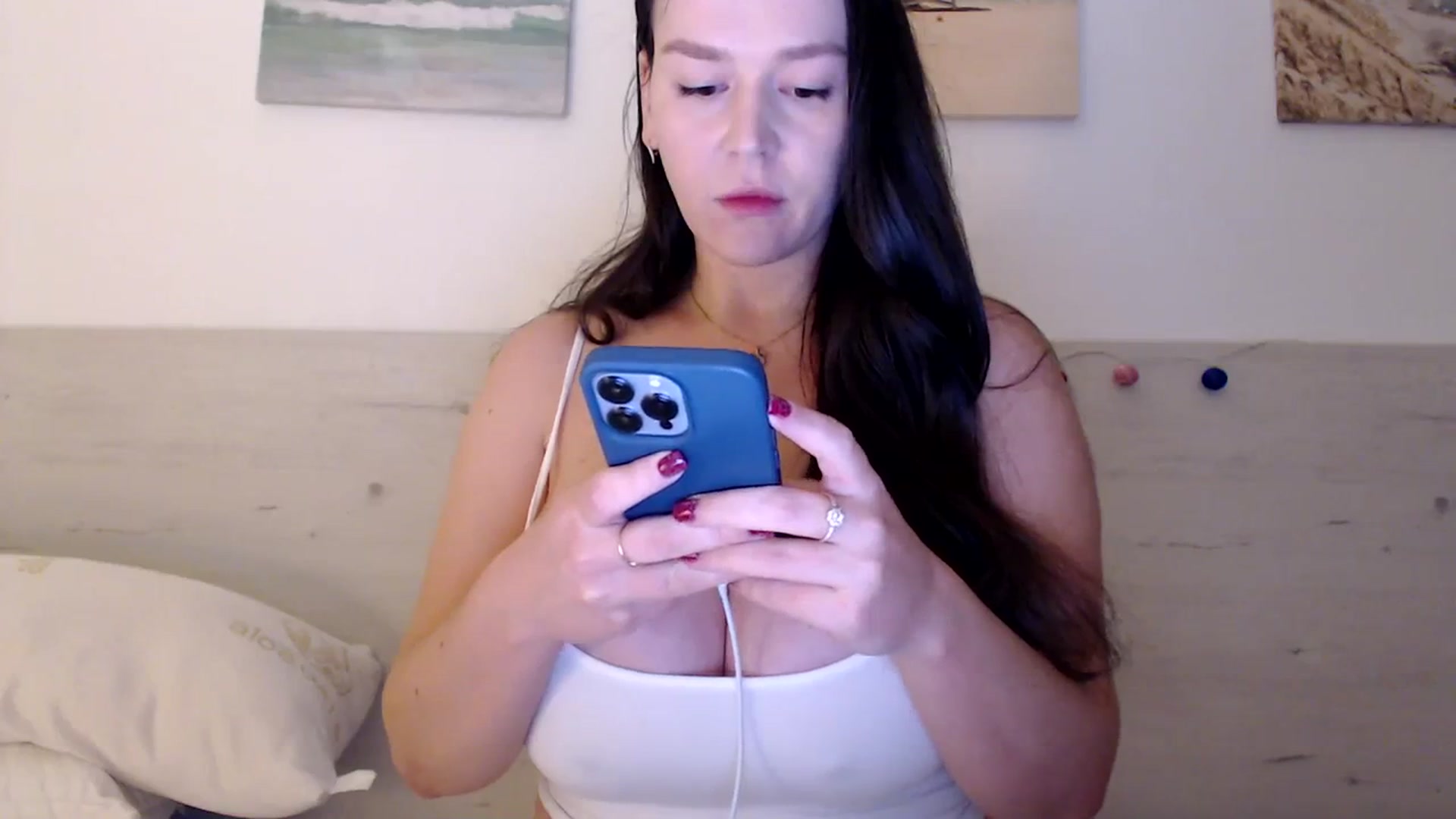 Gallery image thumbnail from Summer_Gold's myfreecams stream on, 01/02/2024, 21:22 image 3 of 20