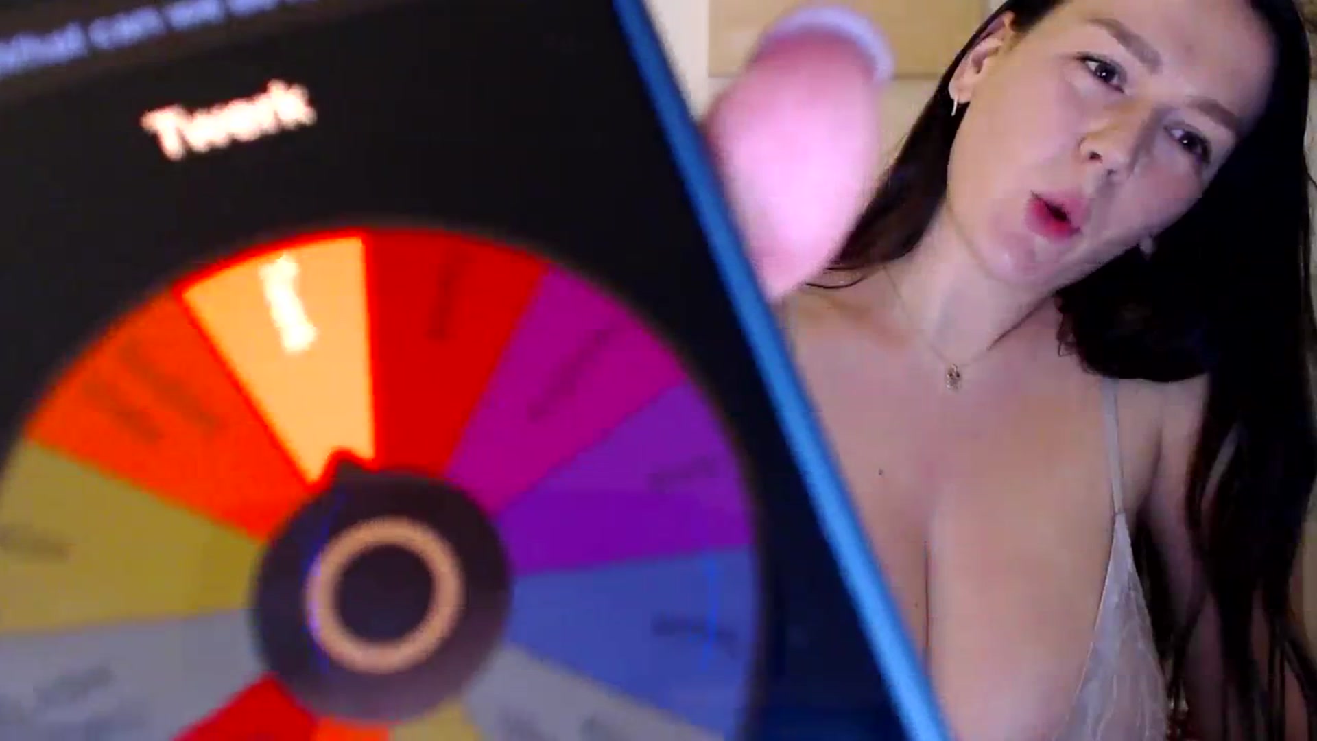 Gallery image thumbnail from Summer_Gold's myfreecams stream on, 01/05/2024, 23:57 image 16 of 20