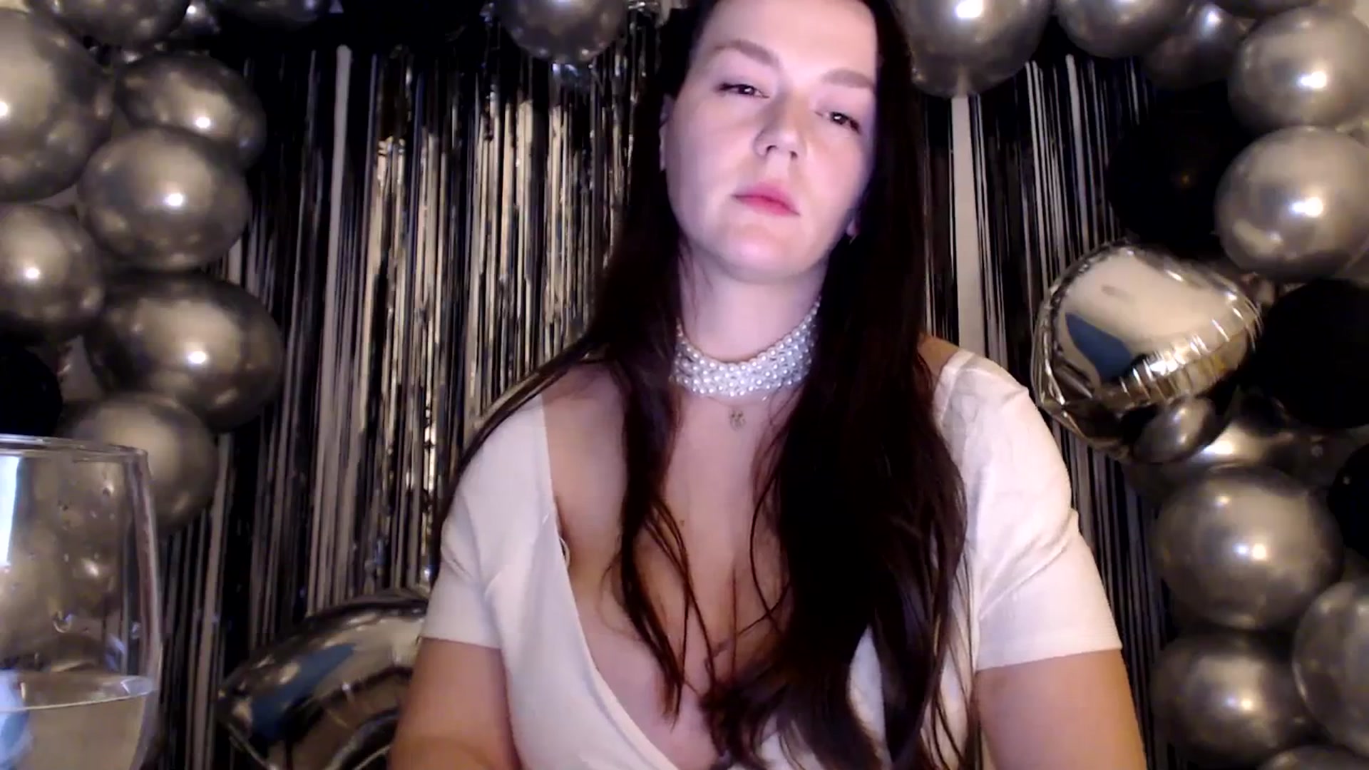 Gallery image thumbnail from Summer_Gold's myfreecams stream on, 02/19/2024, 22:59 image 18 of 20