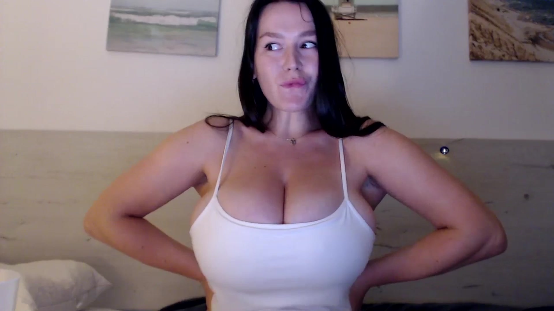 Gallery image thumbnail from Summer_Gold's myfreecams stream on, 03/21/2024, 23:00 image 2 of 20