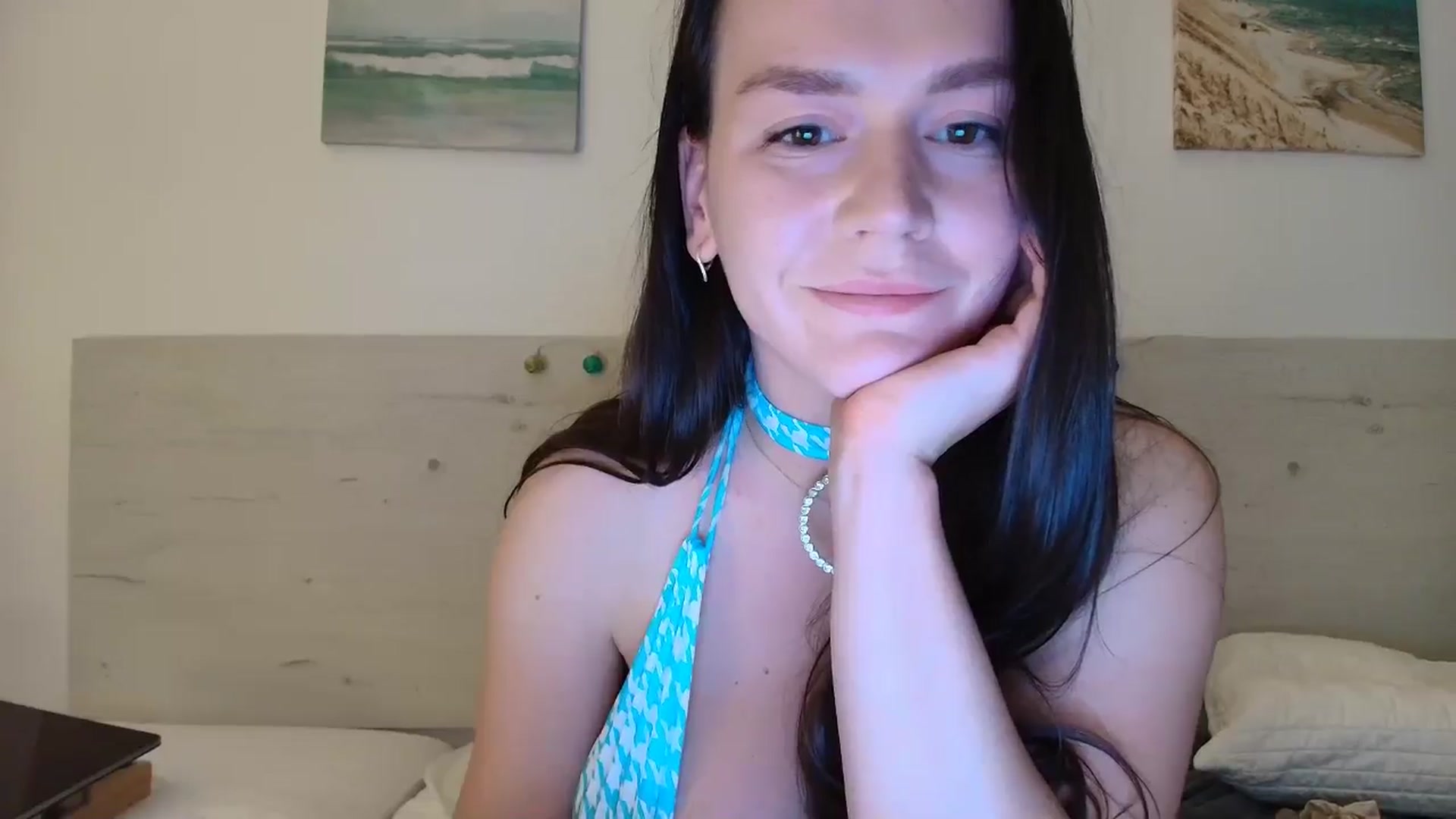 Gallery image thumbnail from Summer_Gold's myfreecams stream on, 04/22/2024, 21:21 image 19 of 20