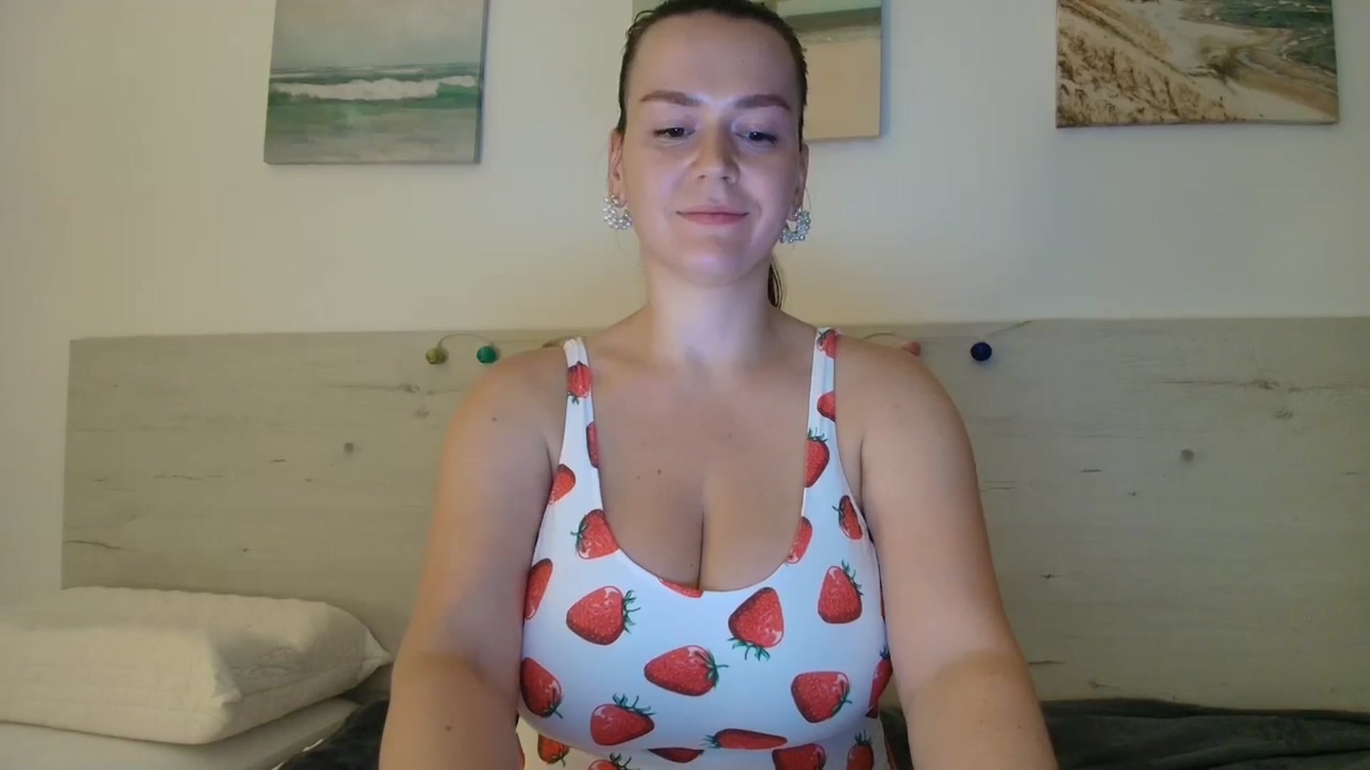 Gallery image thumbnail from Summer_Gold's myfreecams stream on, 06/20/2024, 23:11 image 15 of 20