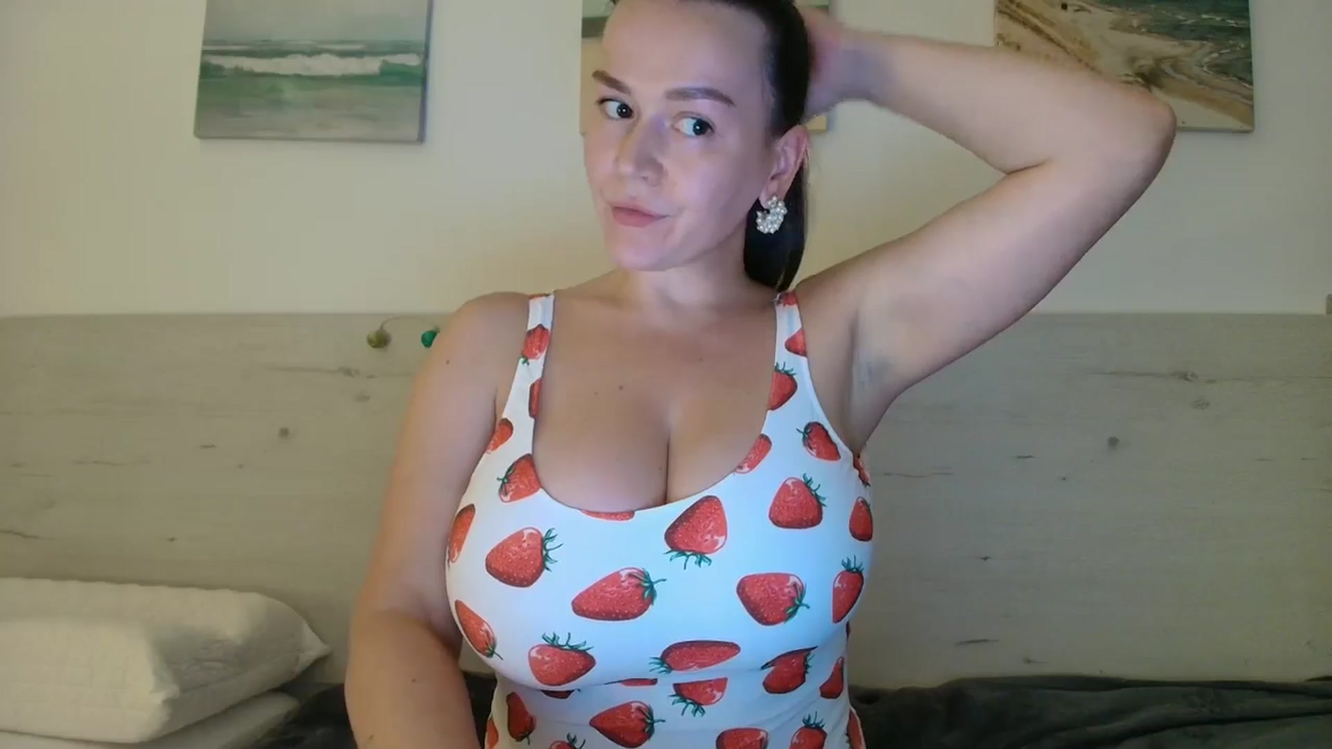 Gallery image thumbnail from Summer_Gold's myfreecams stream on, 06/20/2024, 23:11 image 9 of 20