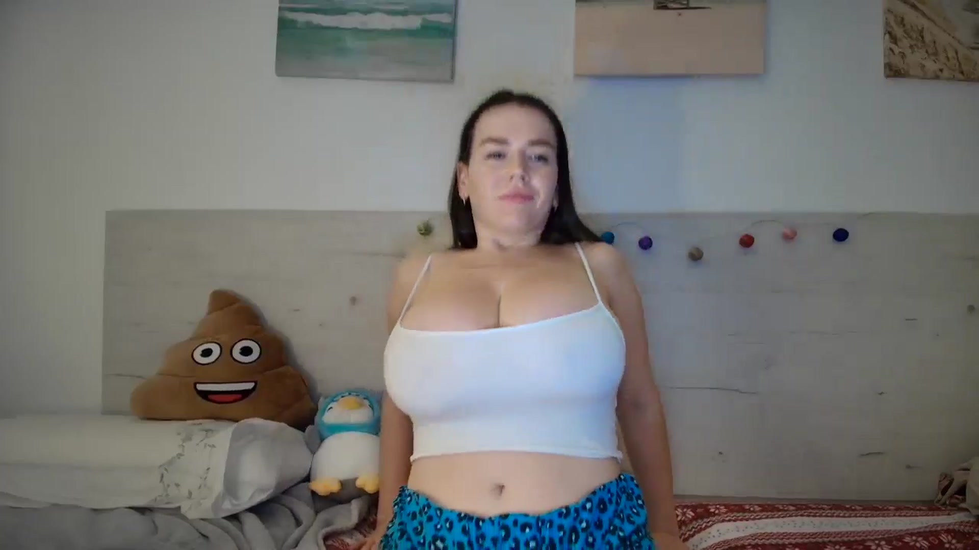 Gallery image thumbnail from Summer_Gold's myfreecams stream on, 10/18/2024, 22:25 image 15 of 20