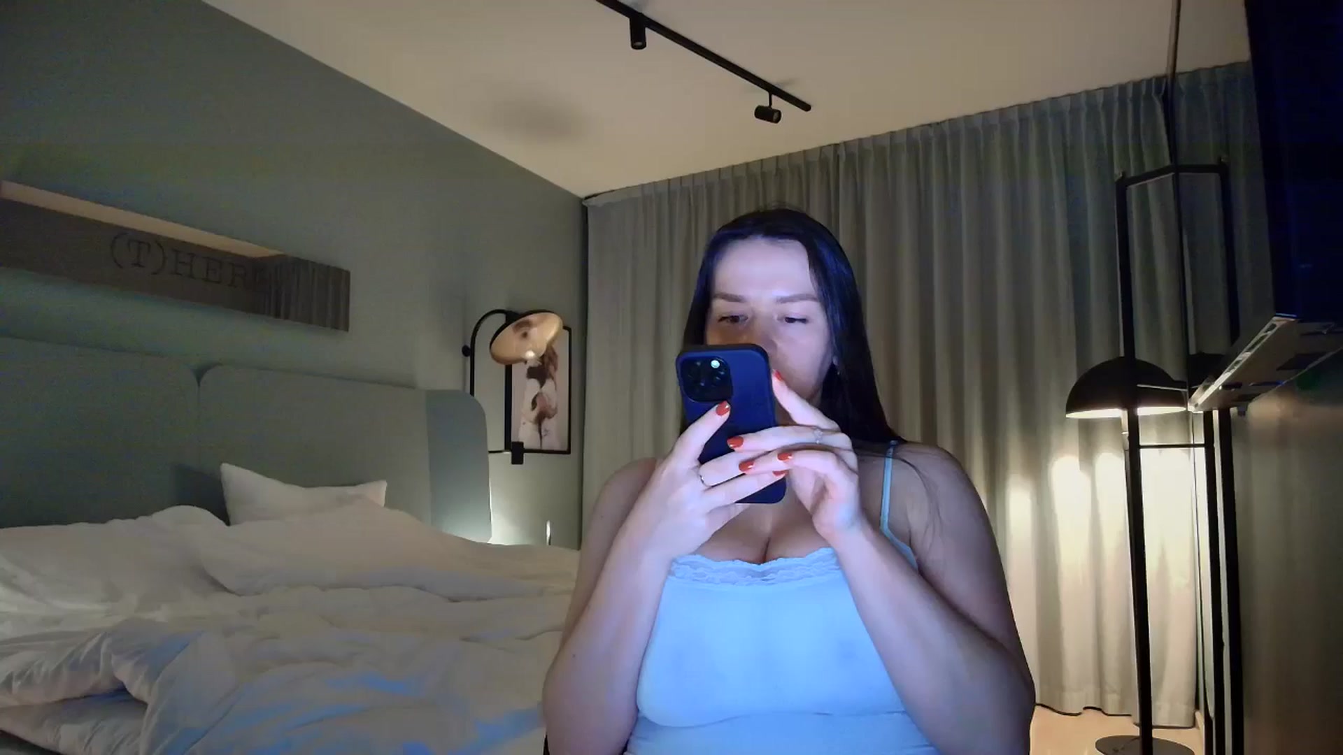 Gallery image thumbnail from Summer_Gold's myfreecams stream on, 12/11/2024, 22:33 image 17 of 20