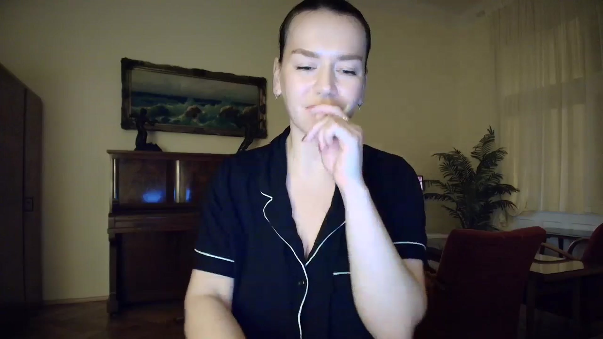 Gallery image thumbnail from Summer_Gold's myfreecams stream on, 12/22/2024, 24:46 image 20 of 20