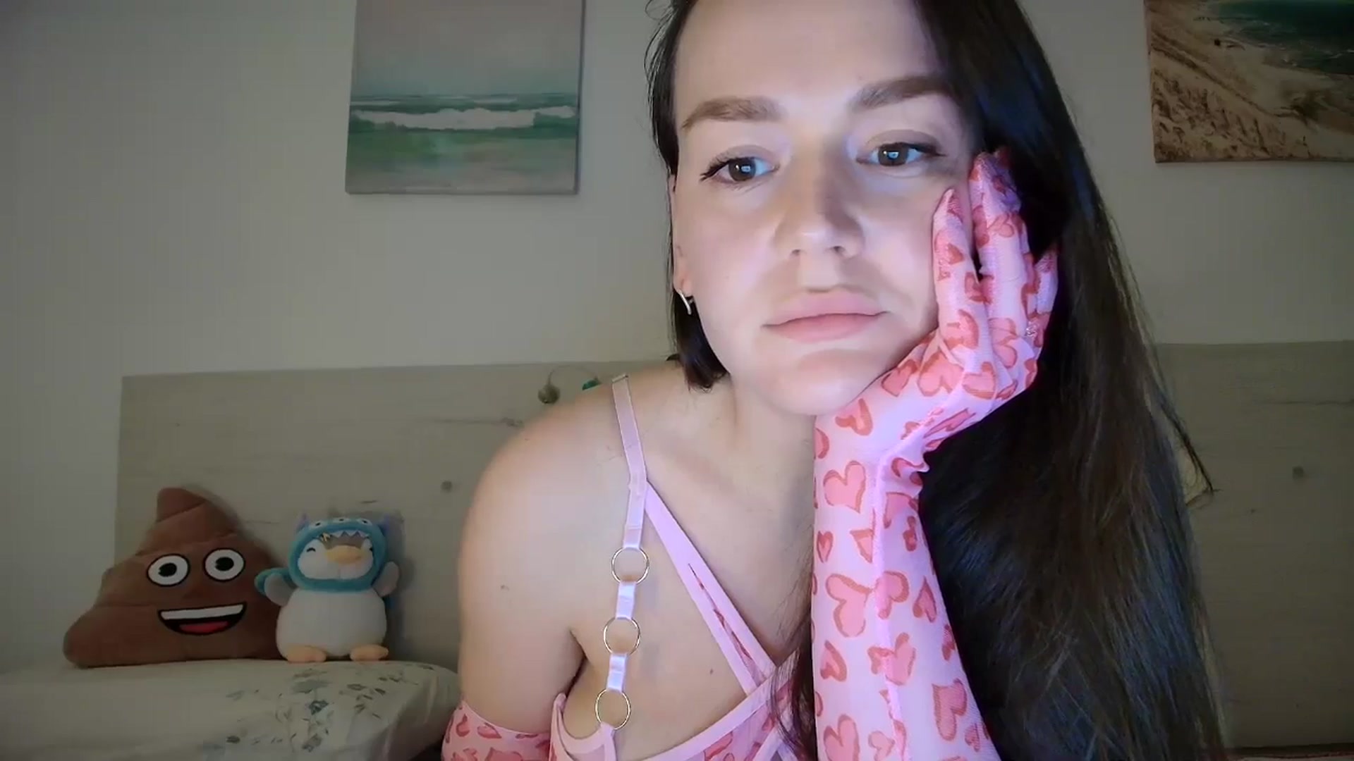 Gallery image thumbnail from Summer_Gold's myfreecams stream on, 01/02/2025, 23:12 image 13 of 20