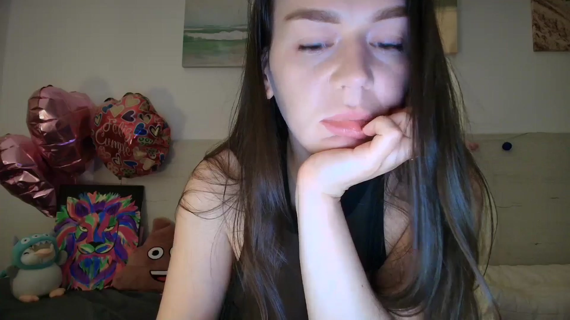 Gallery image thumbnail from Summer_Gold's myfreecams stream on, 03/13/2025, 23:00 image 17 of 20