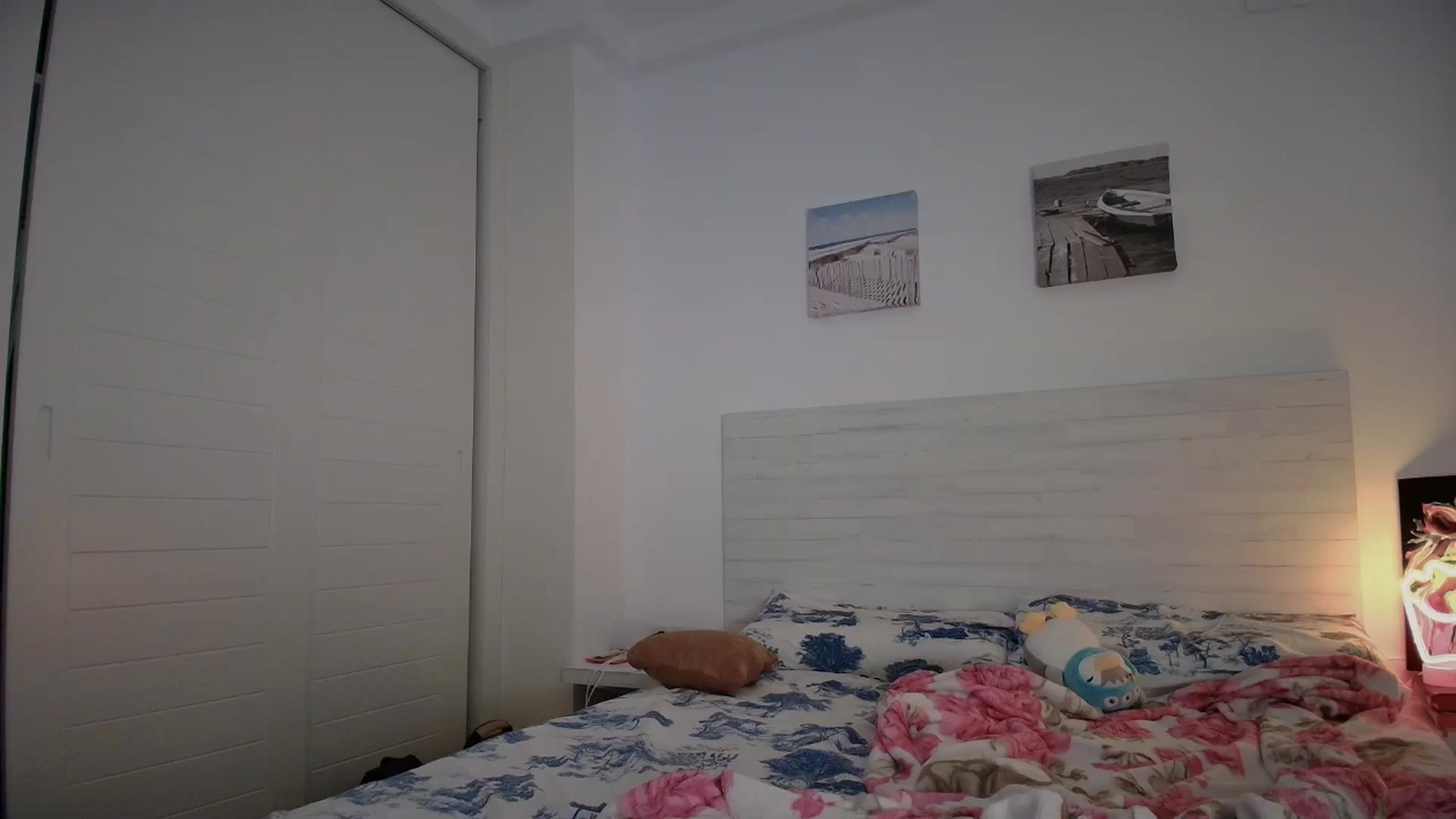 Gallery image thumbnail from Summer_Gold's myfreecams stream on, 04/06/2025, 21:14 image 17 of 20