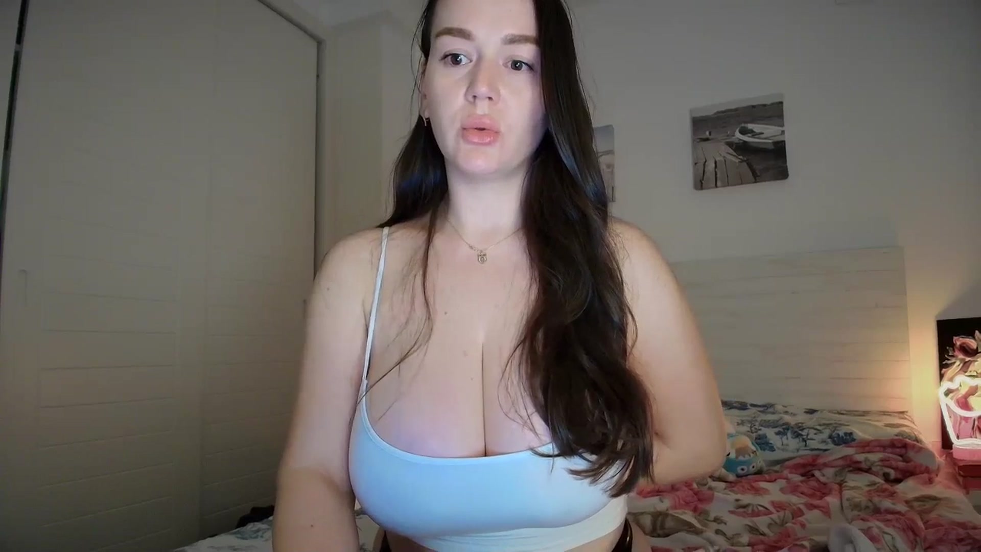 Gallery image thumbnail from Summer_Gold's myfreecams stream on, 04/06/2025, 21:14 image 7 of 20