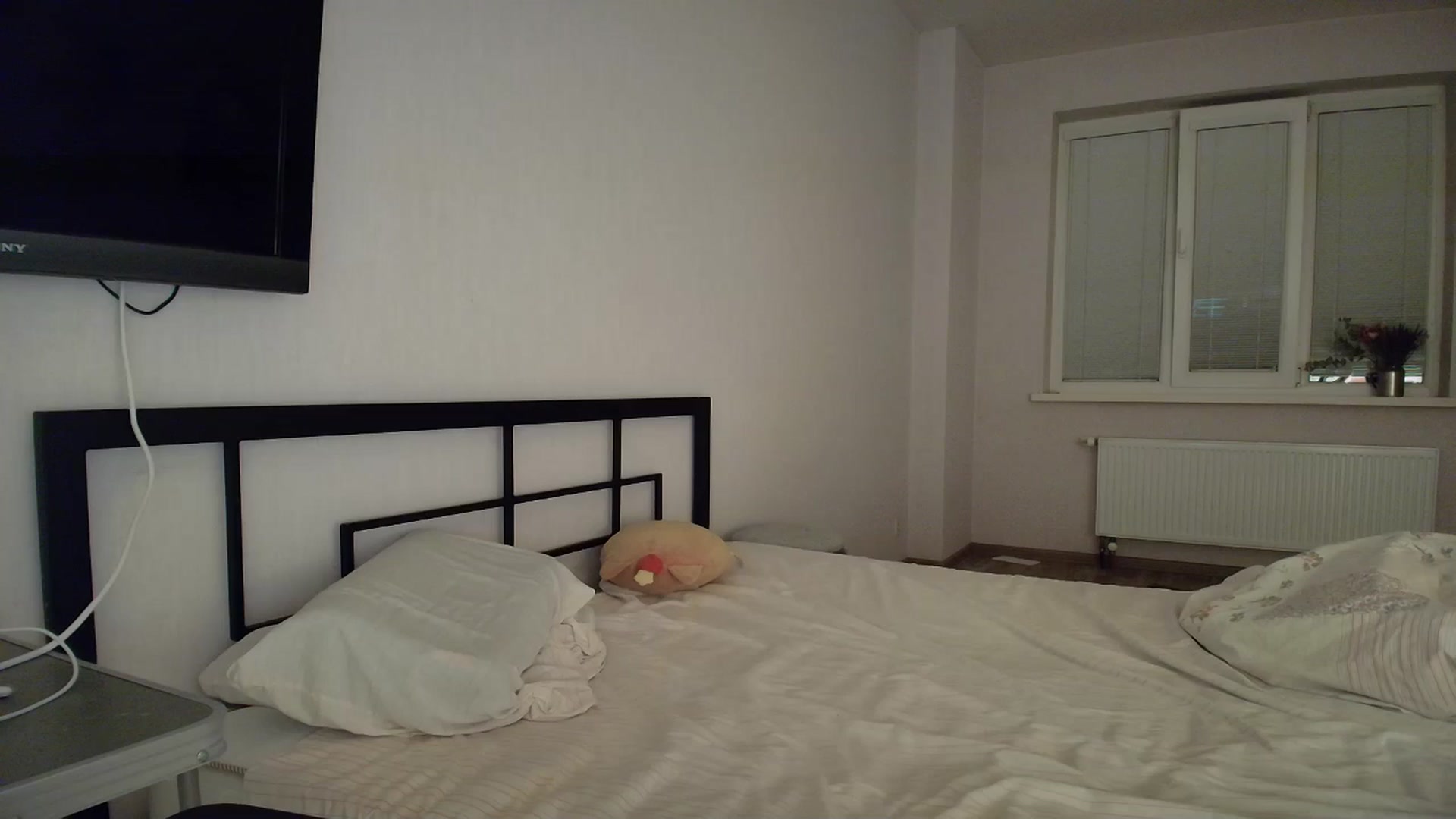 Gallery image thumbnail from Summer_Gold's myfreecams stream on, 06/19/2025, 20:46 image 2 of 20