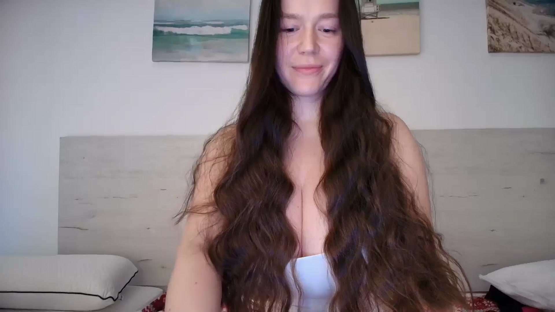Gallery image thumbnail from Summer_Gold's myfreecams stream on, 04/28/2026, 15:17 image 3 of 20
