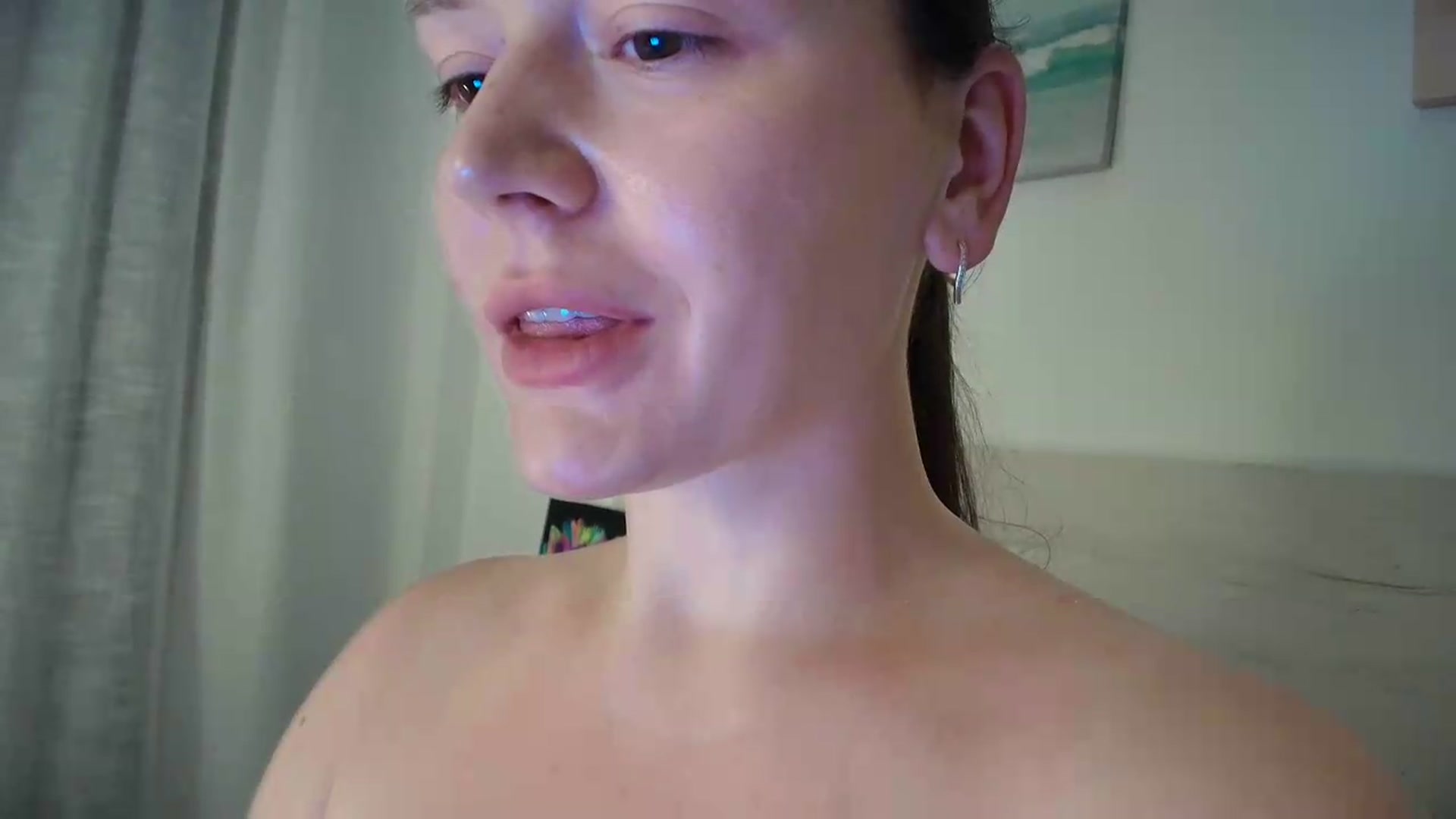 Gallery image thumbnail from Summer_Gold's myfreecams stream on, 06/15/2026, 23:47 image 5 of 20