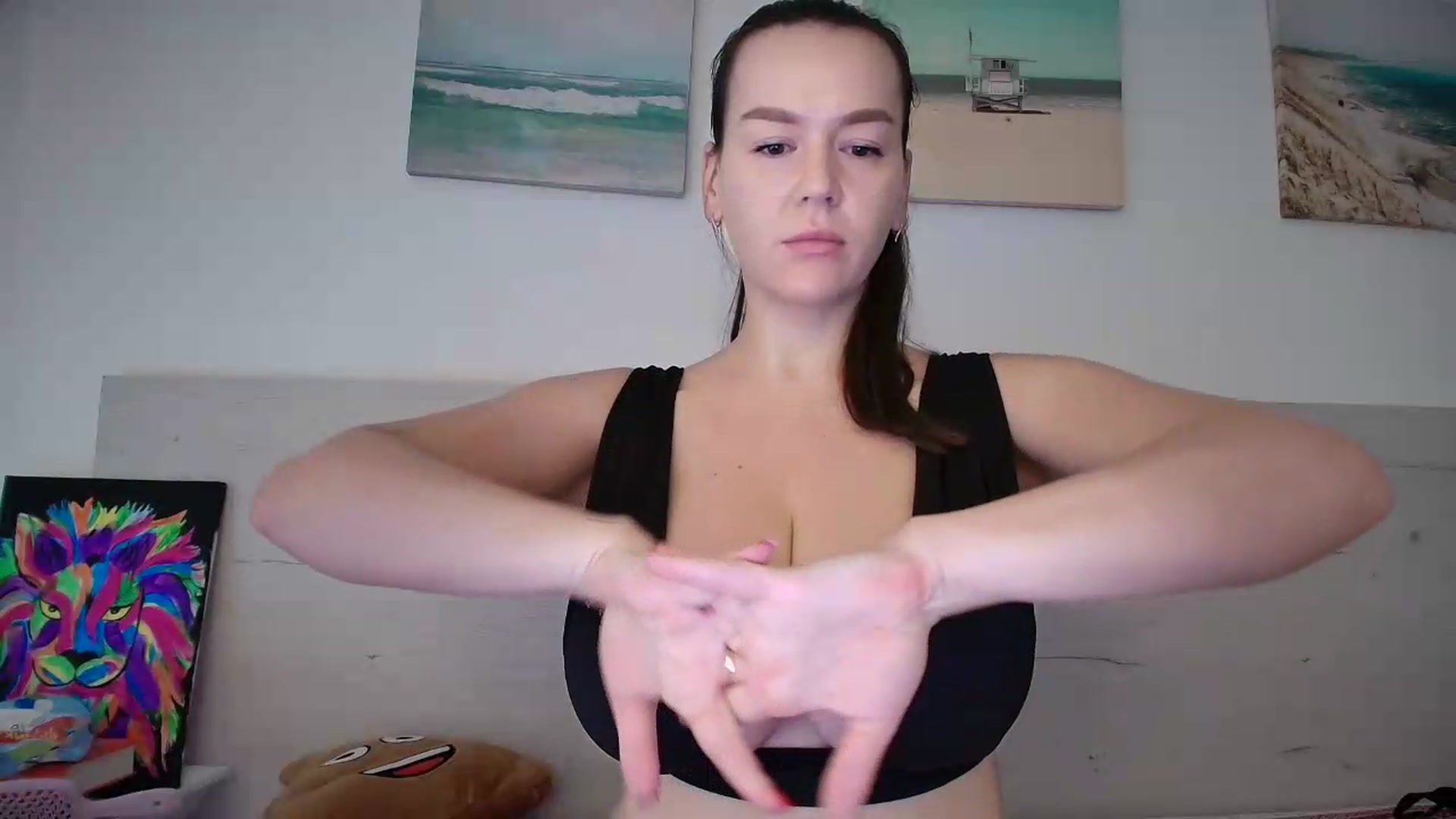 Gallery image thumbnail from Summer_Gold's myfreecams stream on, 07/19/2026, 14:53 image 9 of 20