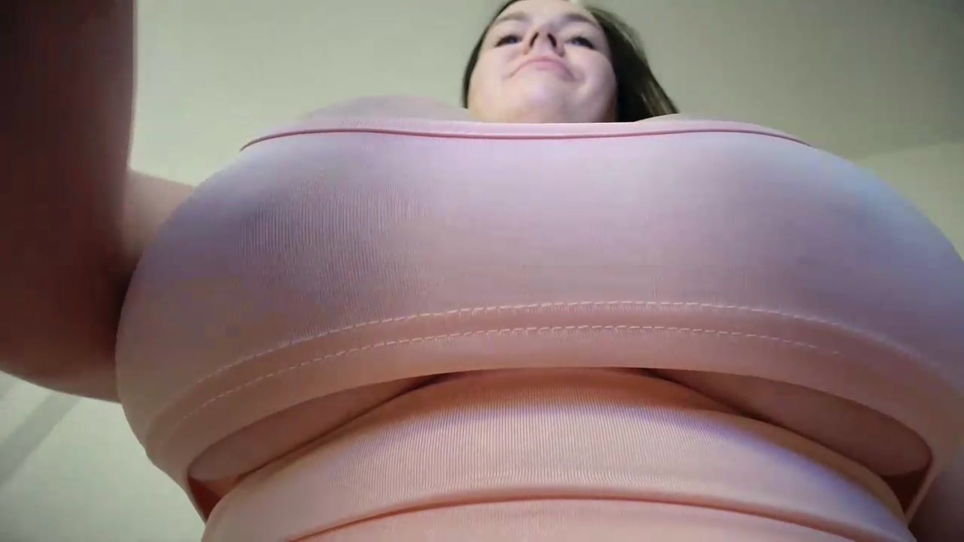 Gallery image thumbnail from Summer_Gold's myfreecams stream on, 08/18/2026, 22:56 image 9 of 20