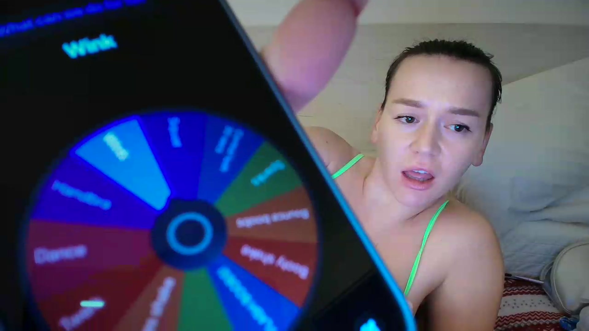 Gallery image thumbnail from Summer_Gold's myfreecams stream on, 08/21/2026, 22:49 image 5 of 20