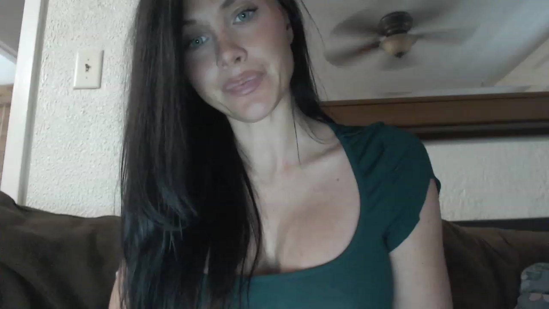 Gallery image thumbnail from Summerr_Rose's myfreecams stream on, 08/24/2023, 20:54 image 7 of 20