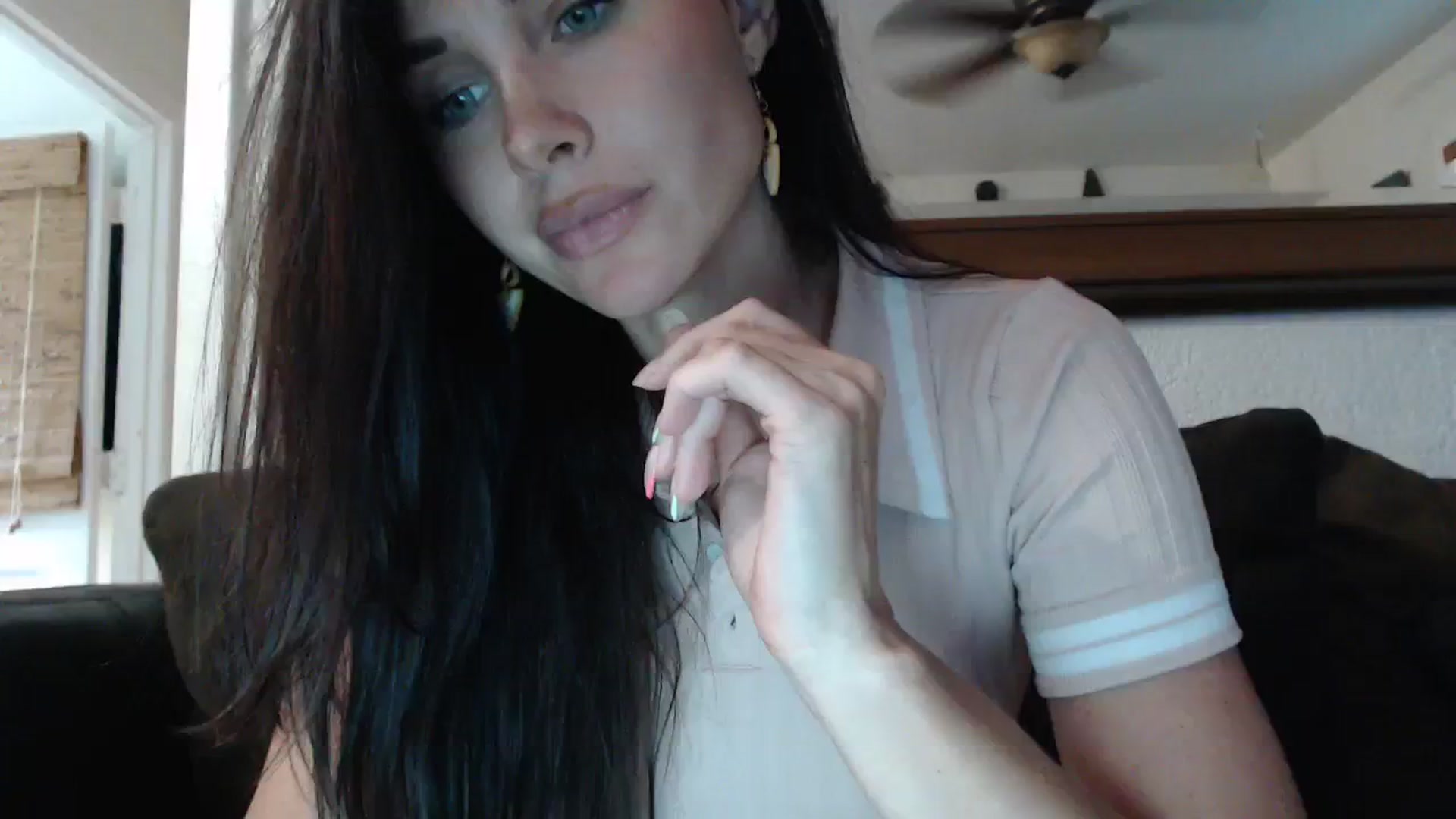 Gallery image thumbnail from Summerr_Rose's myfreecams stream on, 09/18/2023, 20:39 image 18 of 20