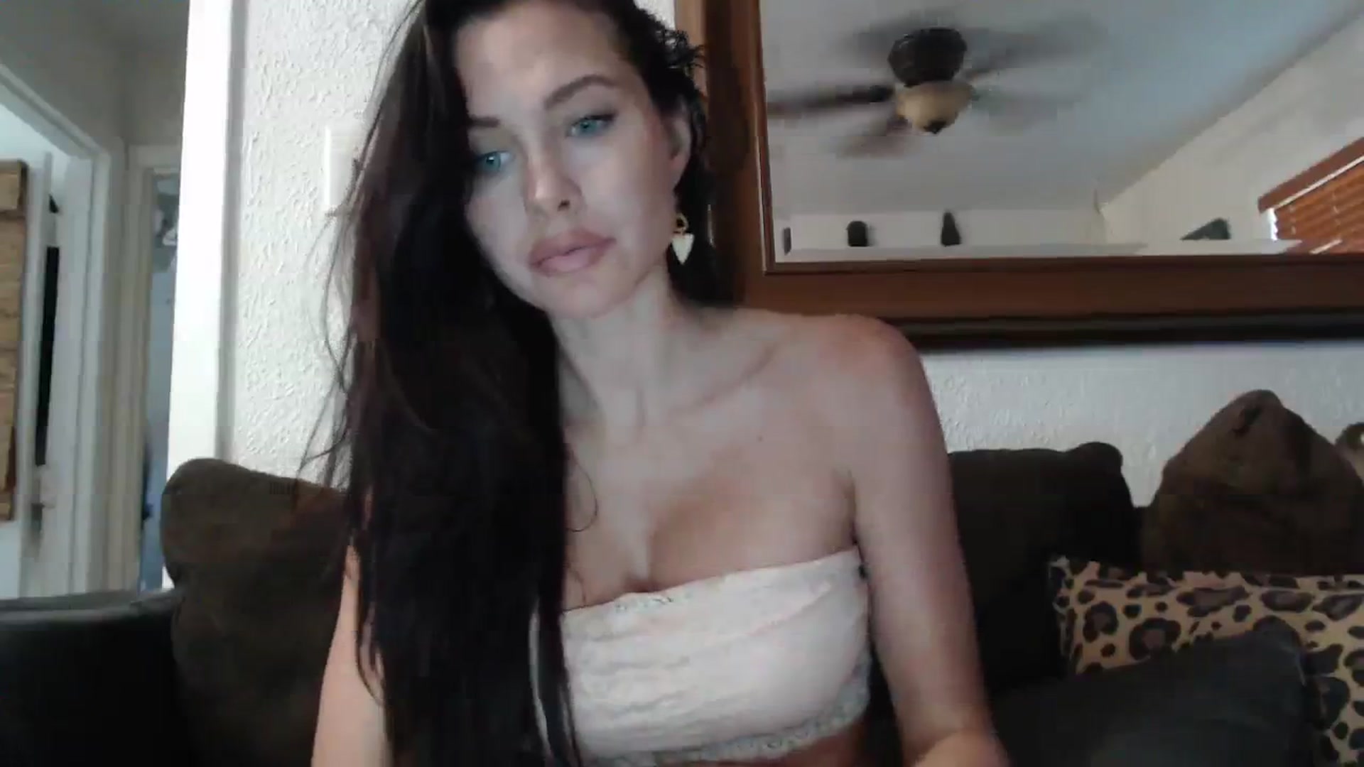 Gallery image thumbnail from Summerr_Rose's myfreecams stream on, 09/19/2023, 20:39 image 10 of 20