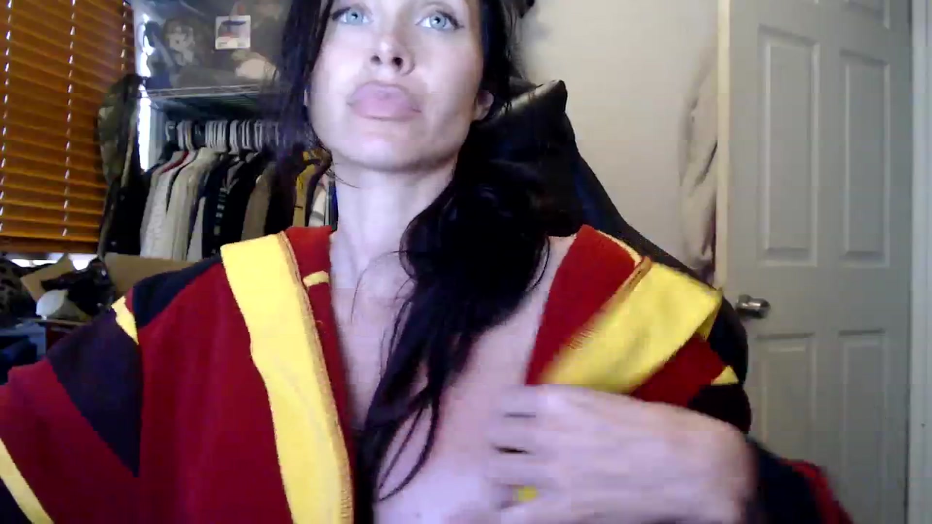 Gallery image thumbnail from Summerr_Rose's myfreecams stream on, 10/31/2023, 20:33 image 2 of 20