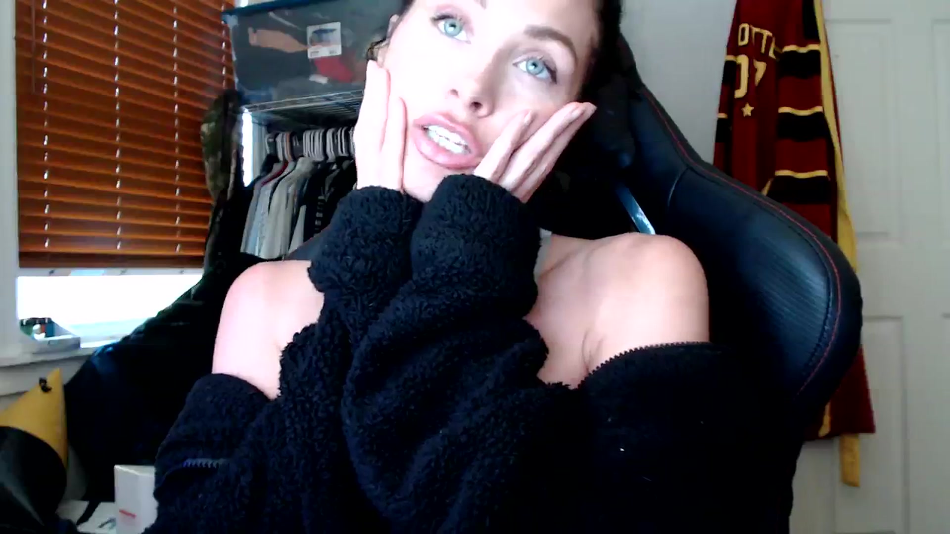 Gallery image thumbnail from Summerr_Rose's myfreecams stream on, 11/16/2023, 19:29 image 20 of 20