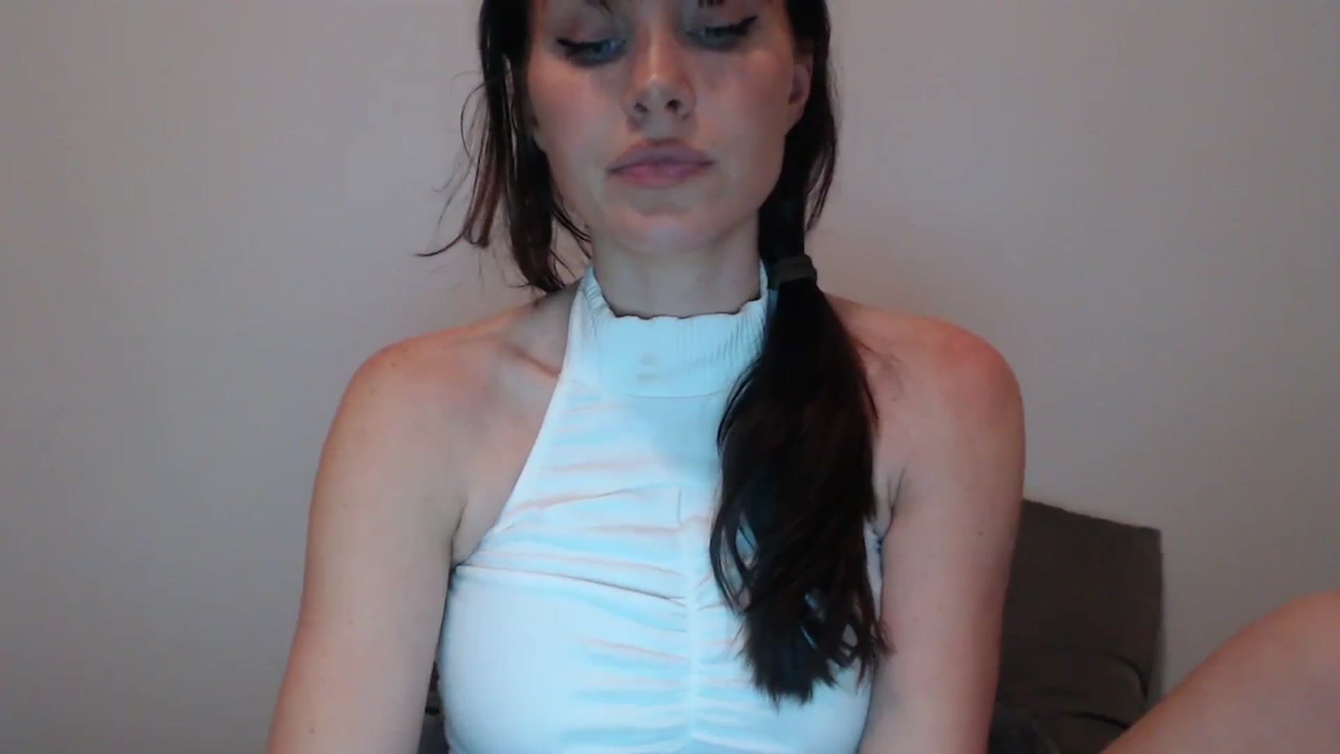 Gallery image thumbnail from Summerr_Rose's myfreecams stream on, 03/17/2024, 24:20 image 20 of 20