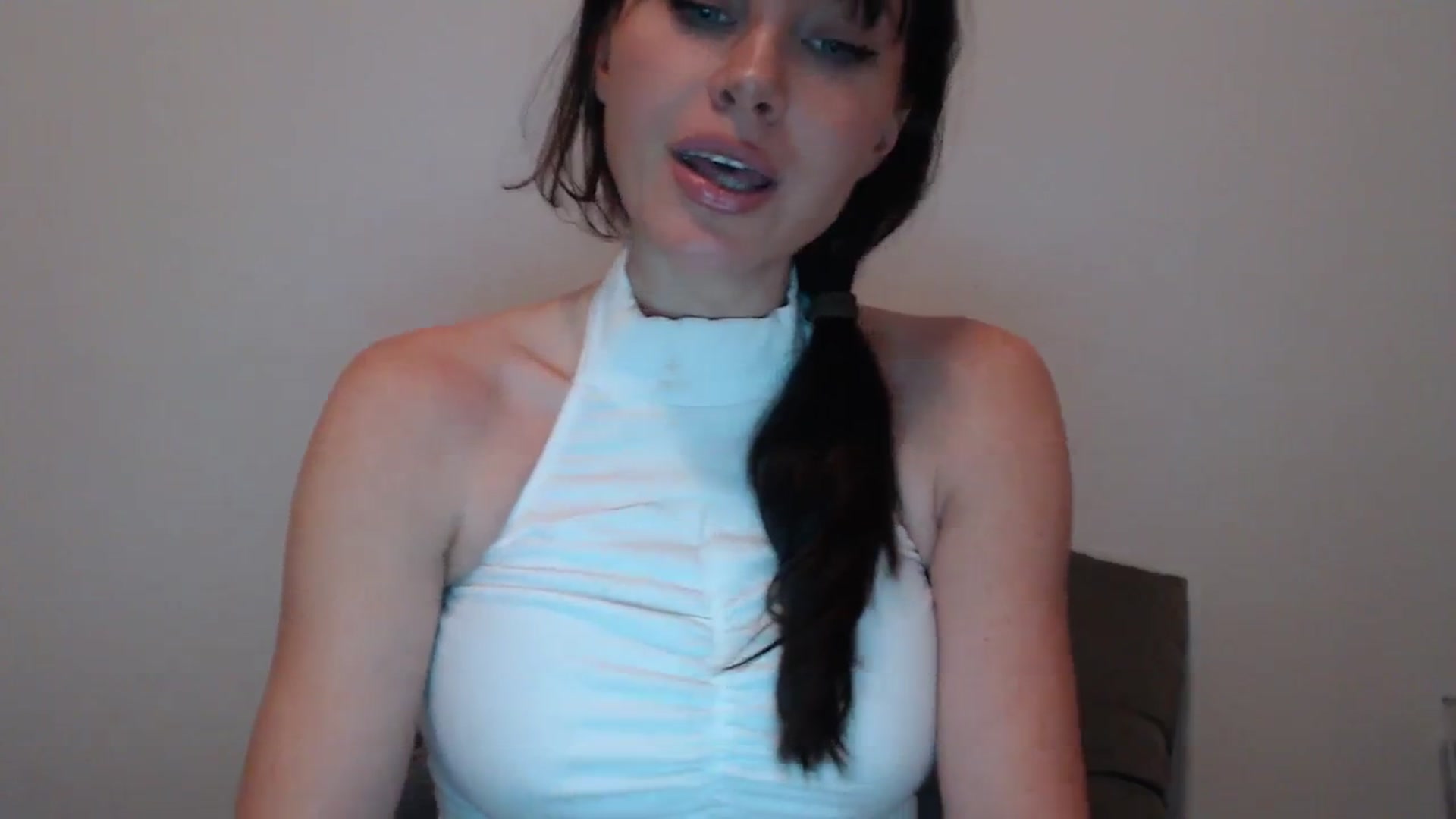 Gallery image thumbnail from Summerr_Rose's myfreecams stream on, 03/17/2024, 24:20 image 5 of 20