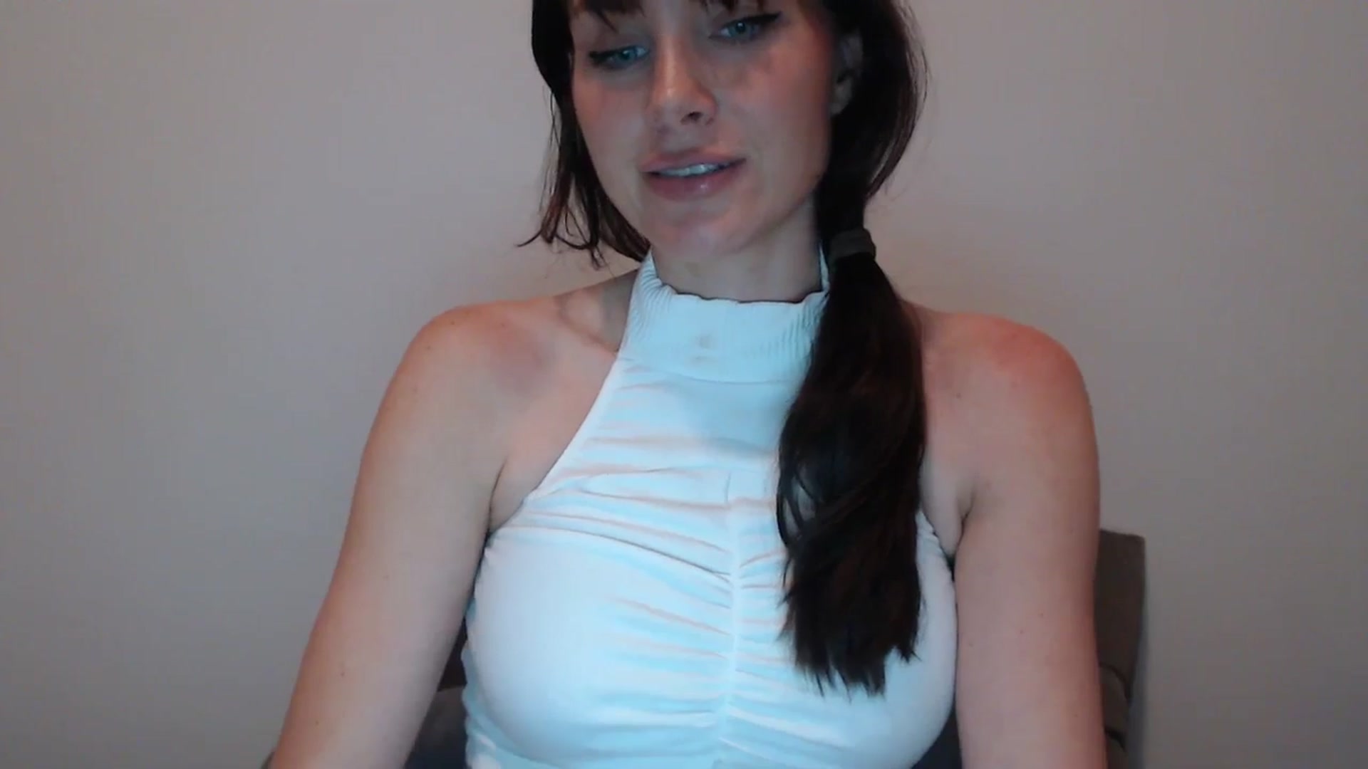 Gallery image thumbnail from Summerr_Rose's myfreecams stream on, 03/17/2024, 24:20 image 11 of 20