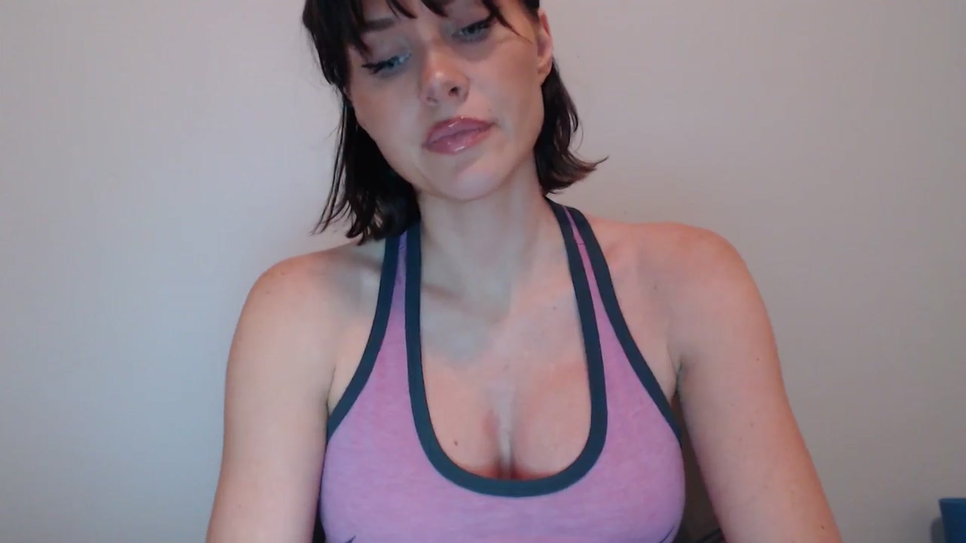 Gallery image thumbnail from Summerr_Rose's myfreecams stream on, 05/08/2024, 02:34 image 6 of 20